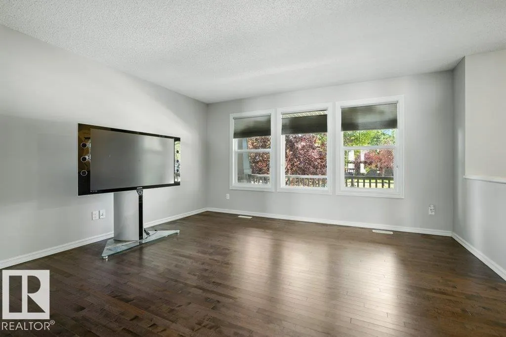 1515 TOWNE CENTRE Boulevard