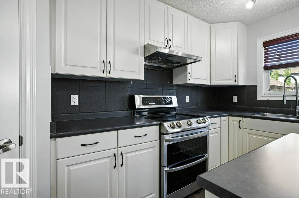 1515 TOWNE CENTRE Boulevard