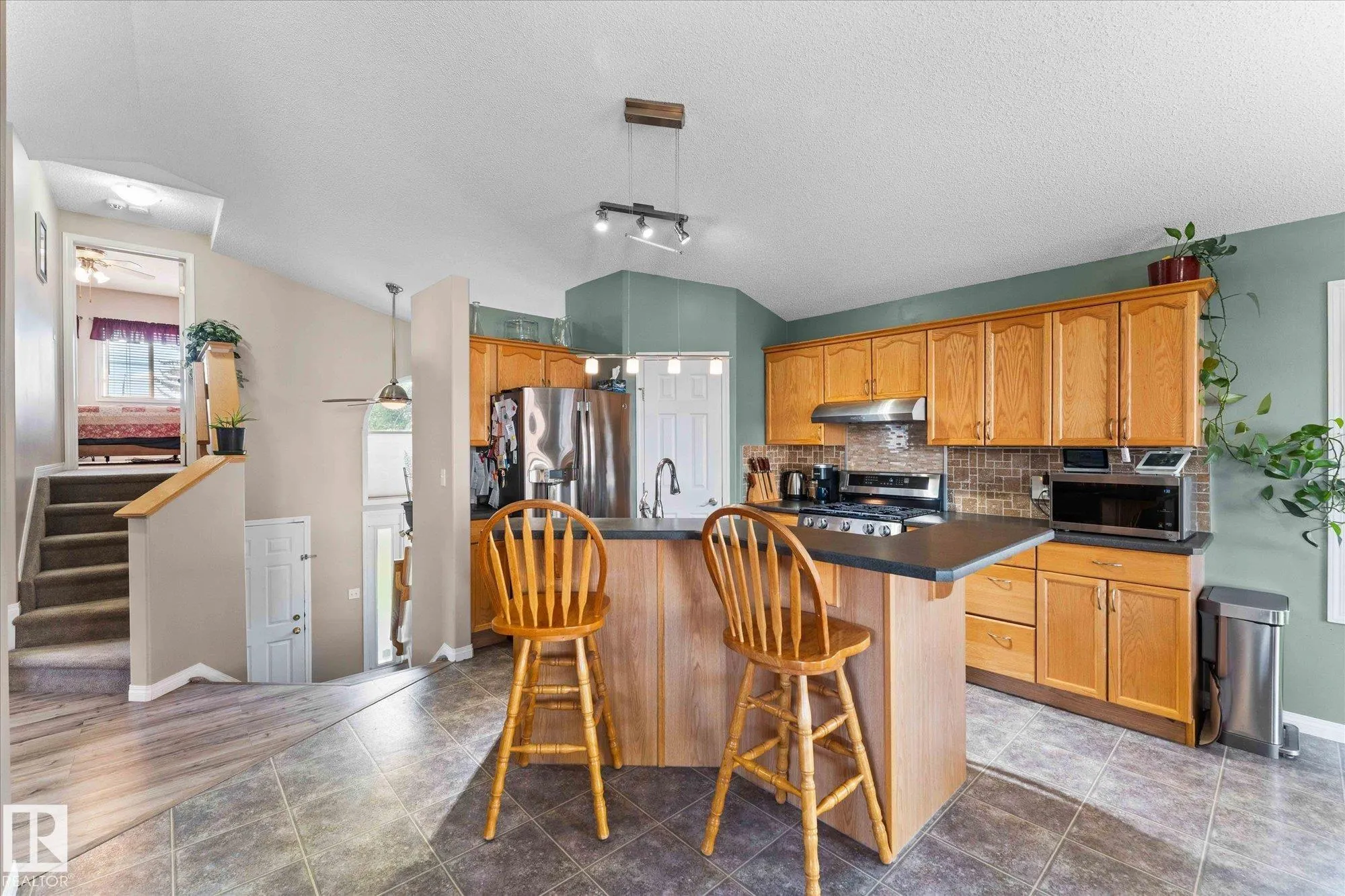 11 HUNTINGTON Bay