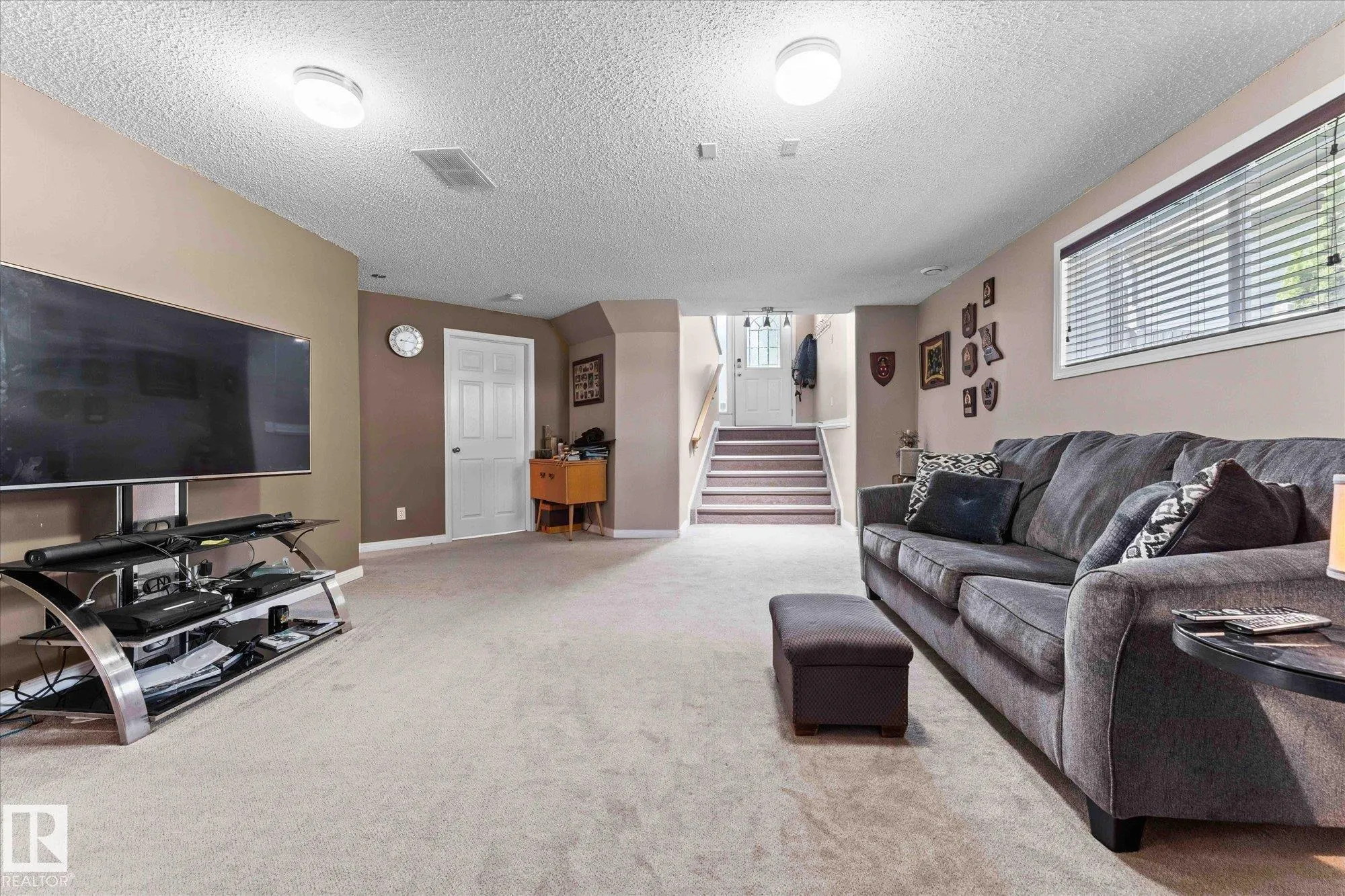 11 HUNTINGTON Bay