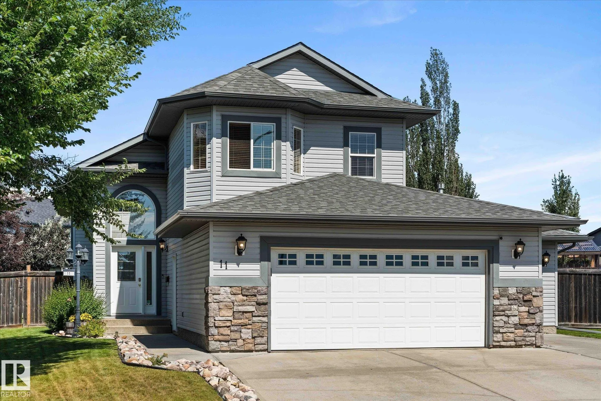 11 HUNTINGTON Bay