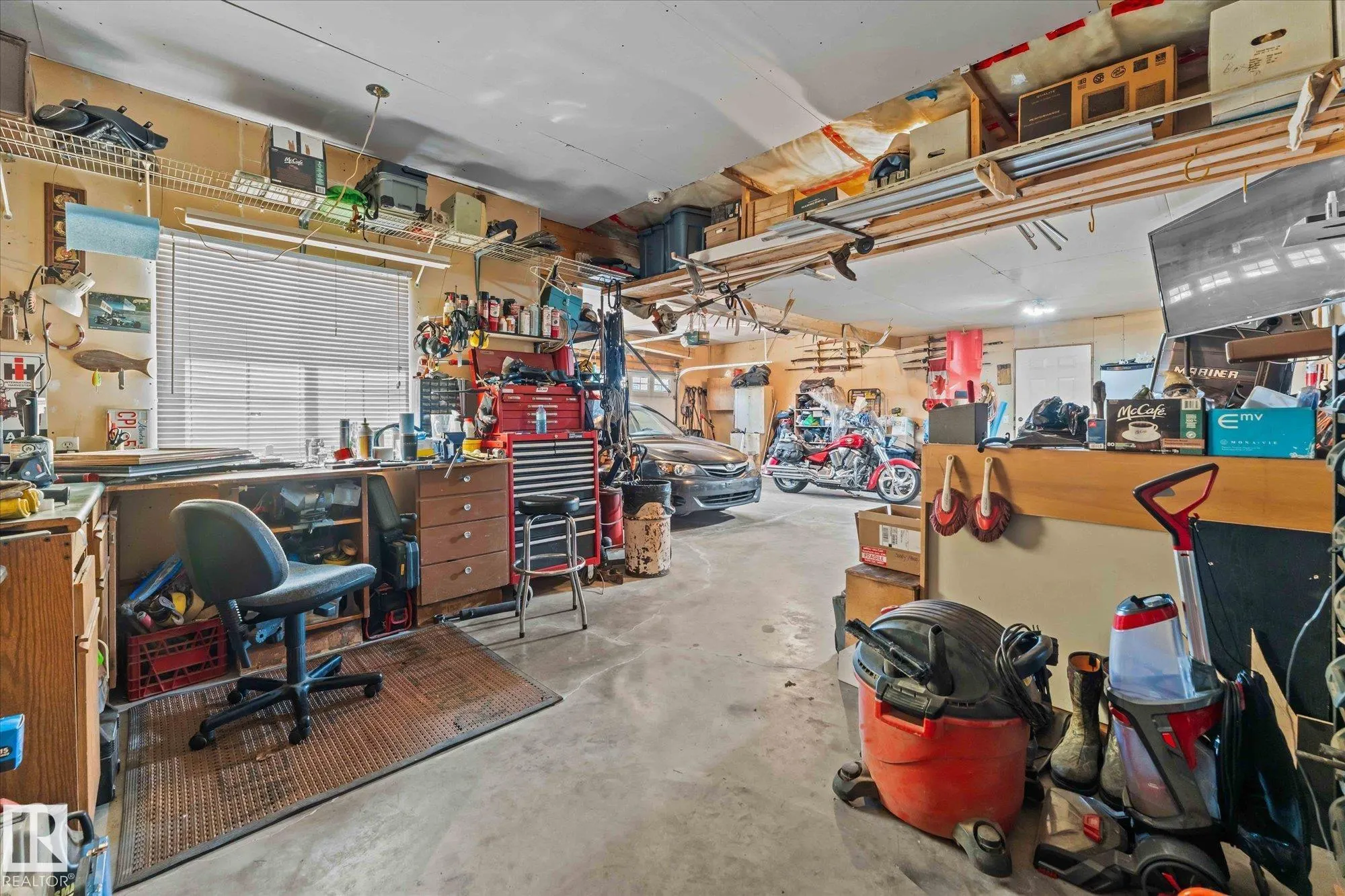 11 HUNTINGTON Bay