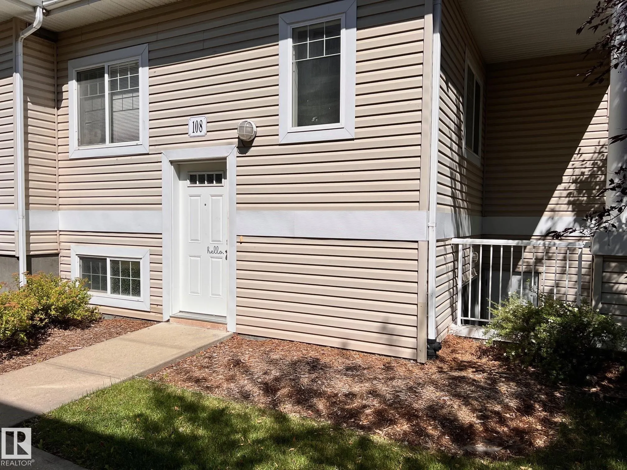 164 BRIDGEPORT Boulevard
