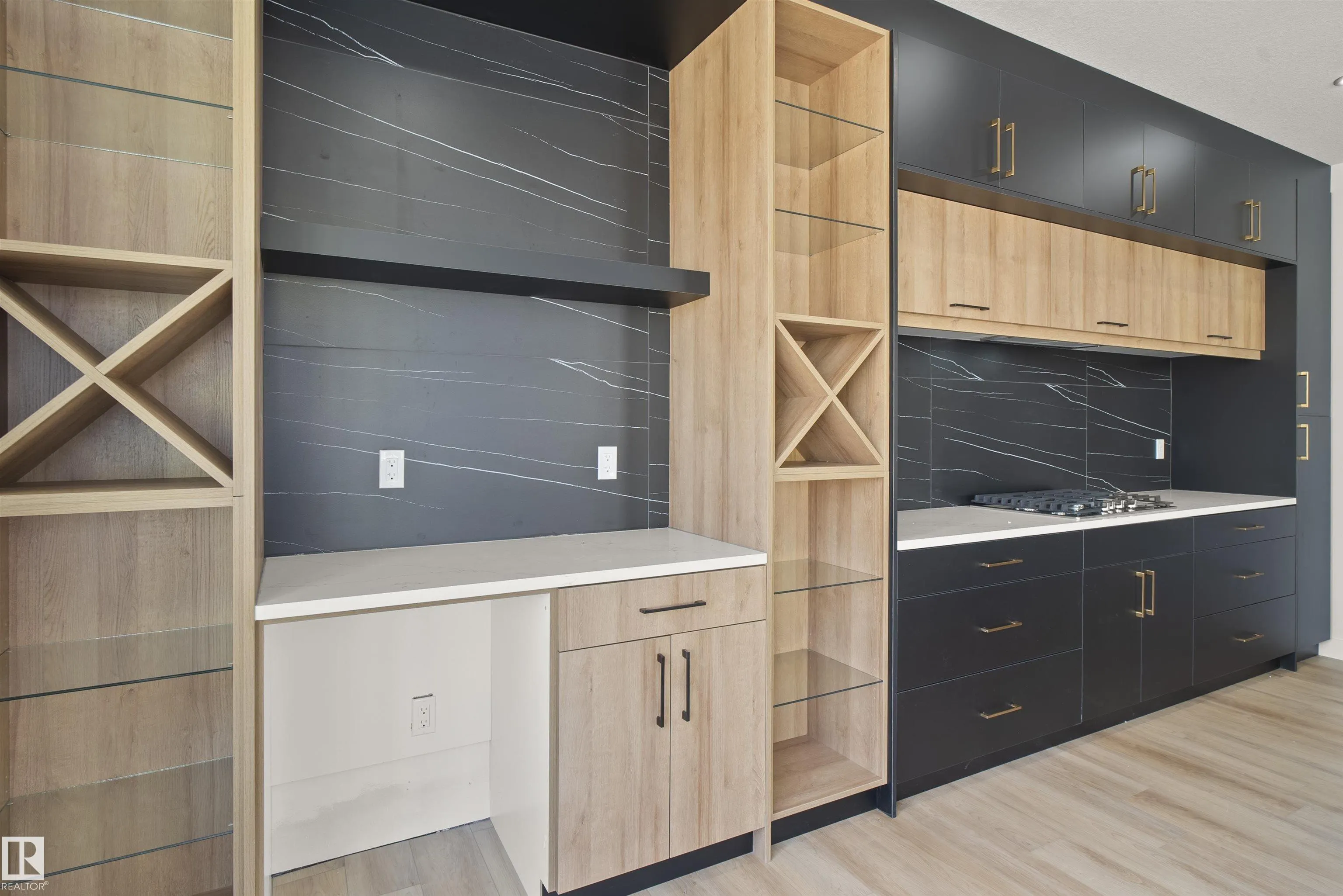 92 Eldridge Point(e)