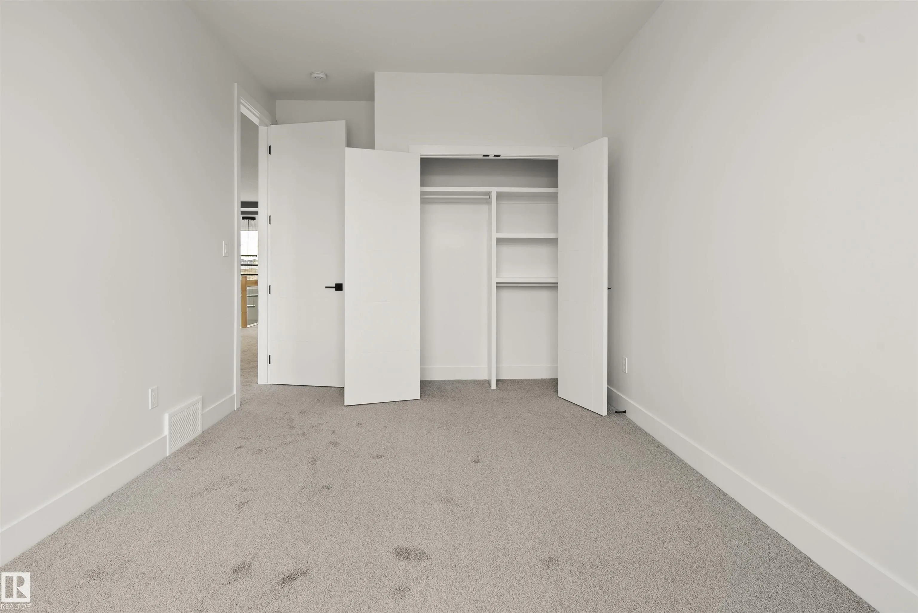 92 Eldridge Point(e)