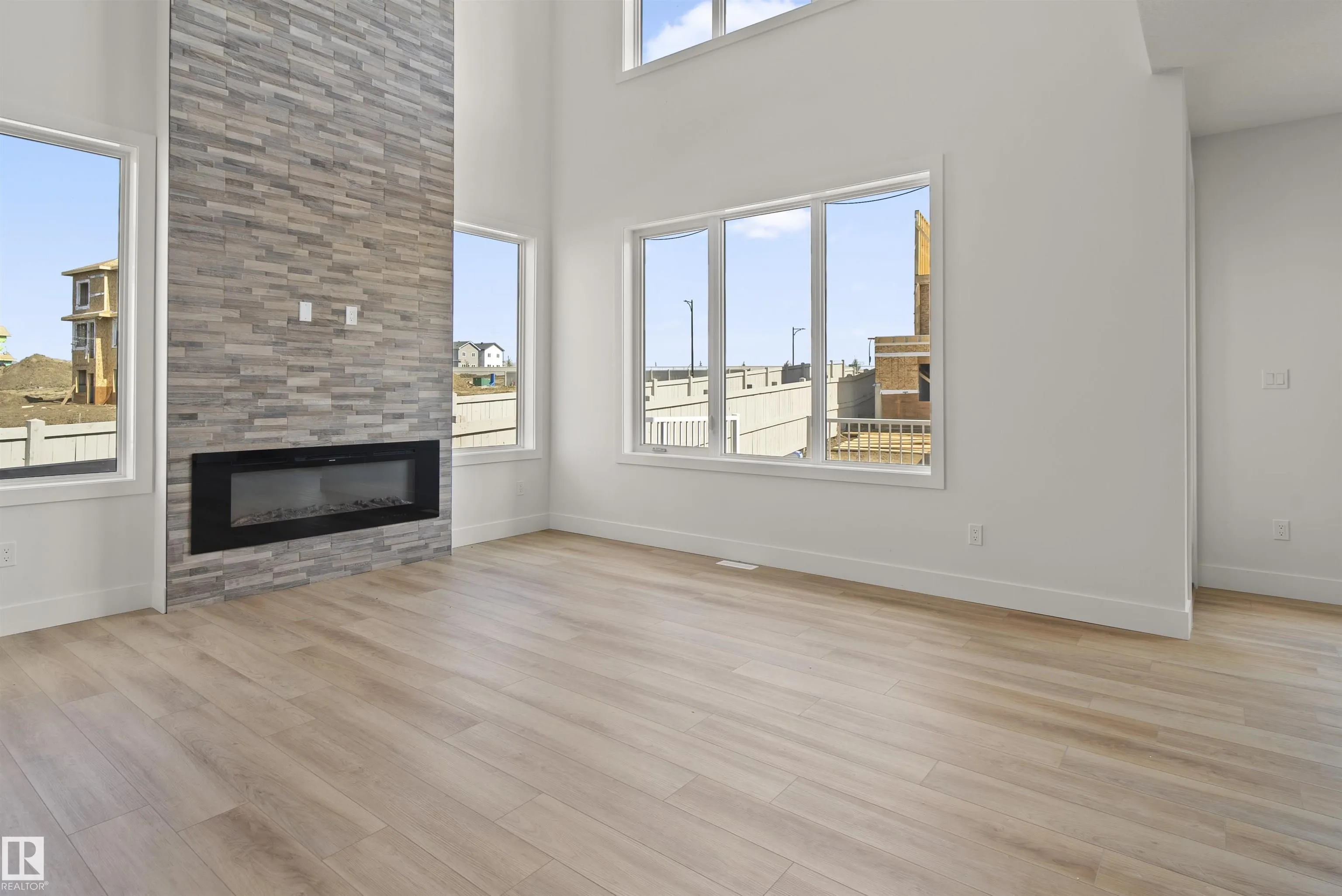 92 Eldridge Point(e)