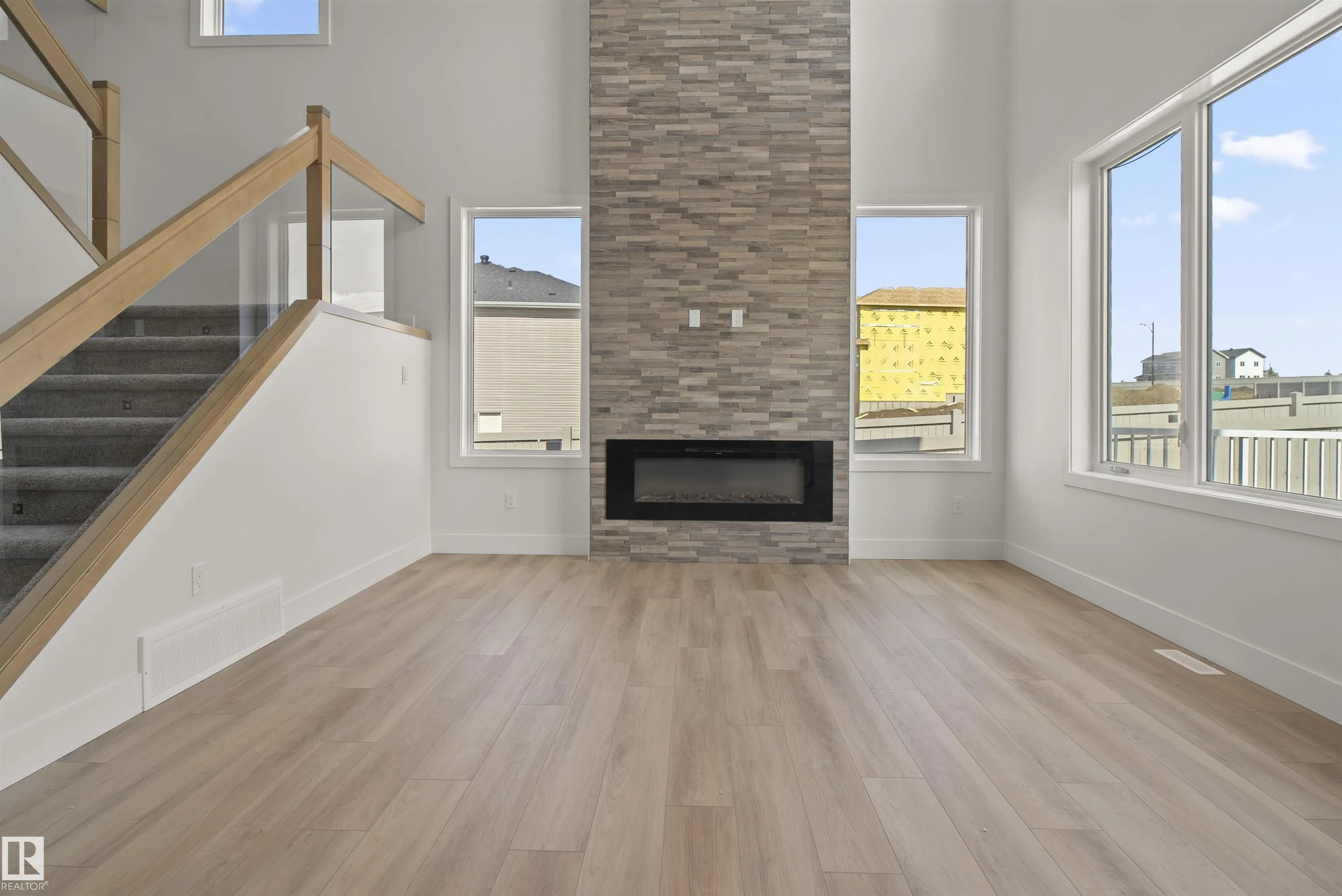 92 Eldridge Point(e)