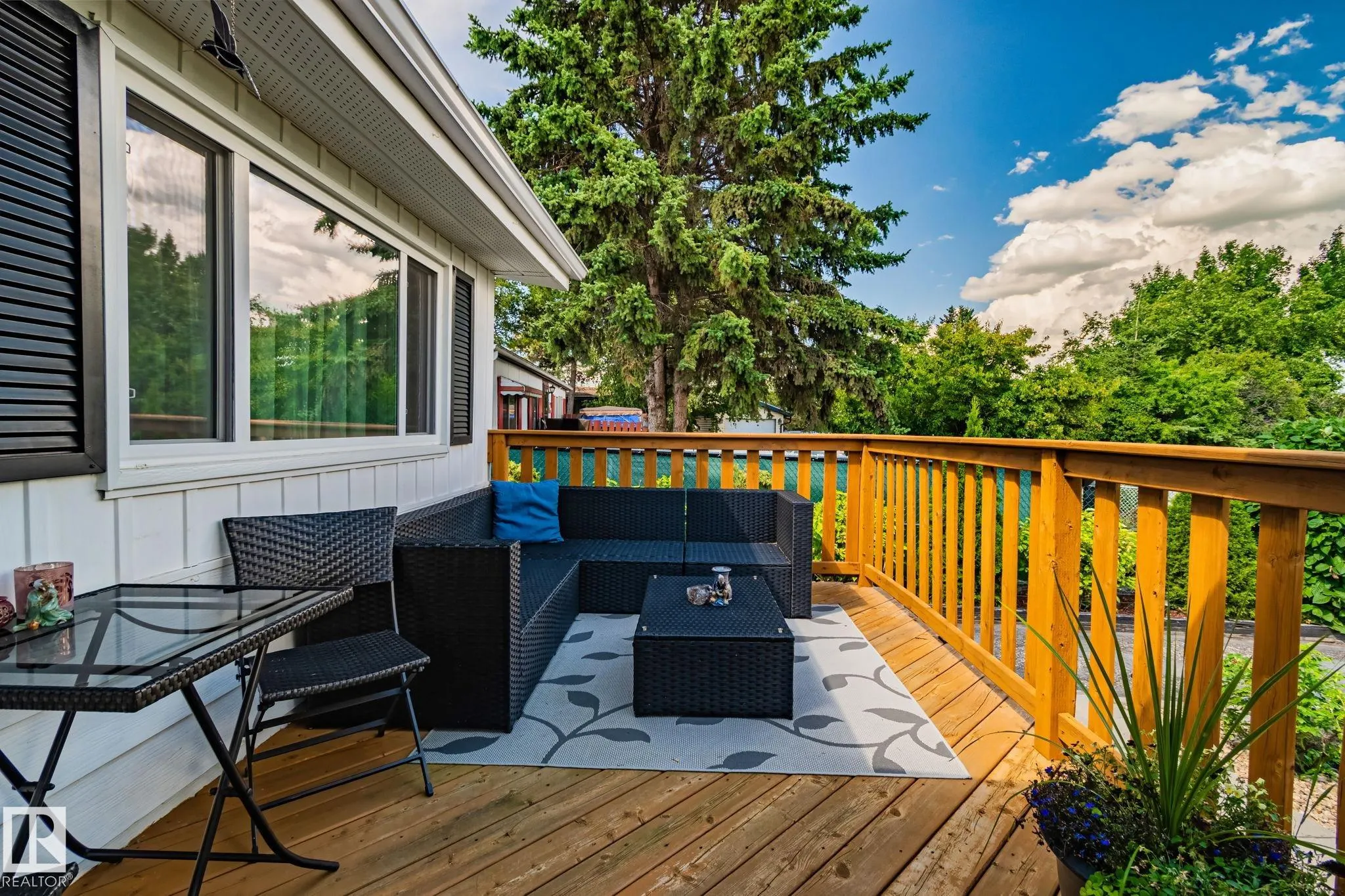 688 Evergreen PA NW