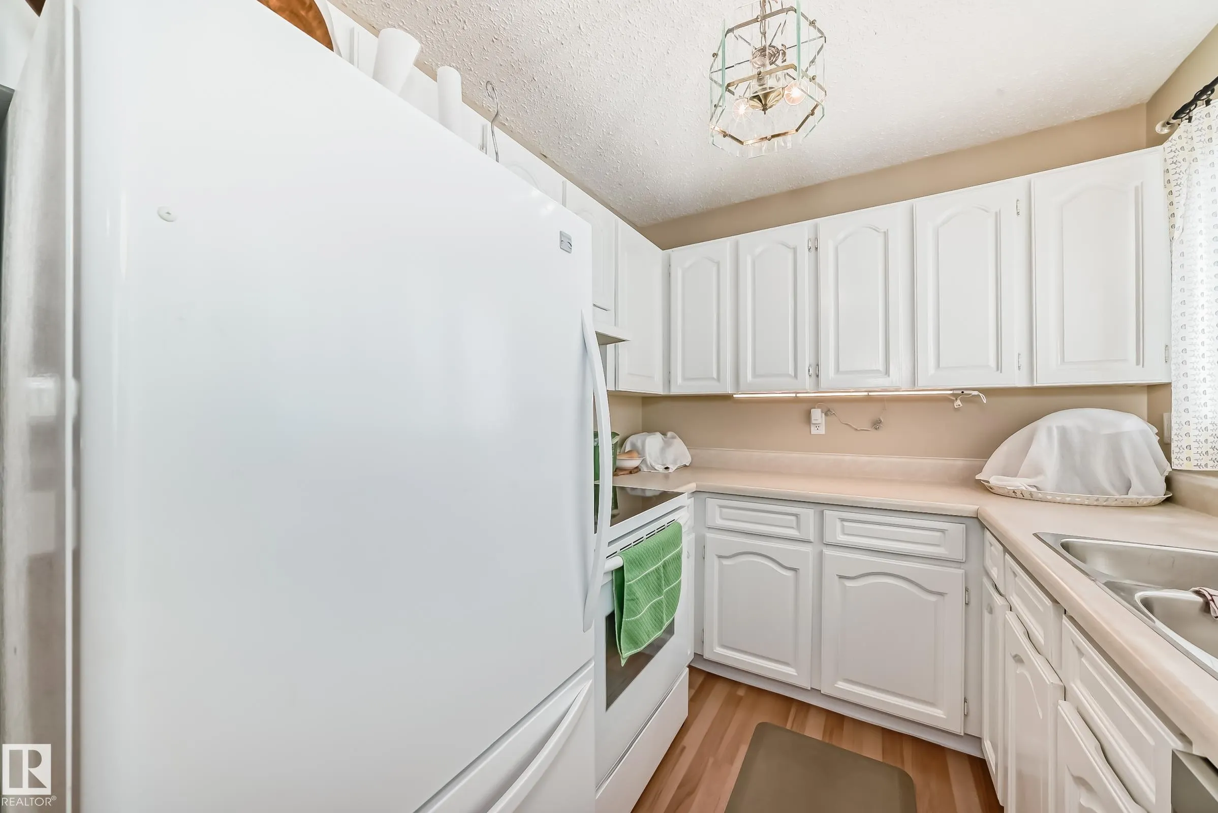 1049 MILLBOURNE