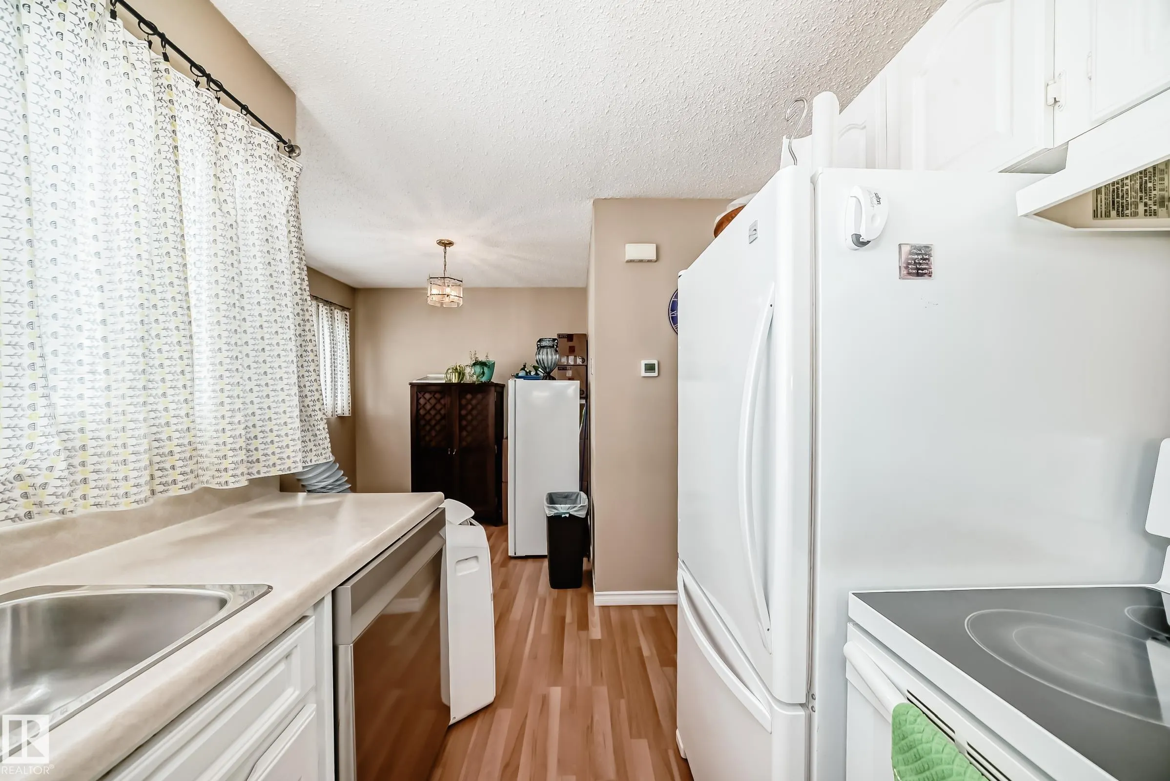1049 MILLBOURNE