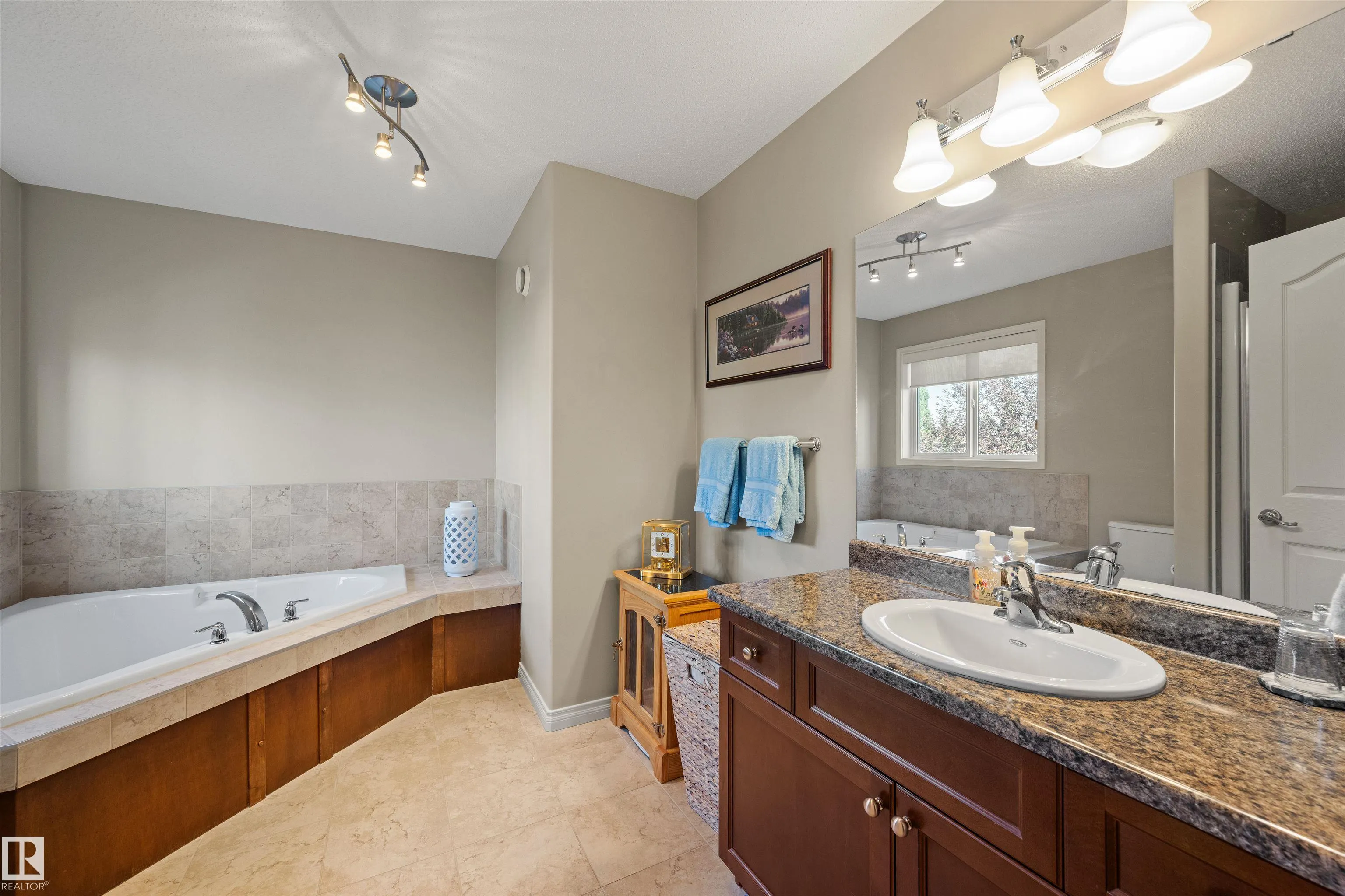 612 FOXTAIL Lane