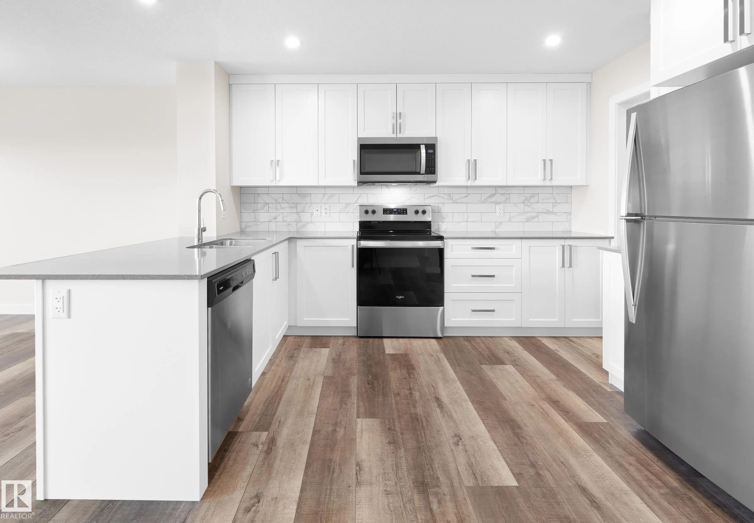 752 Berg Loop