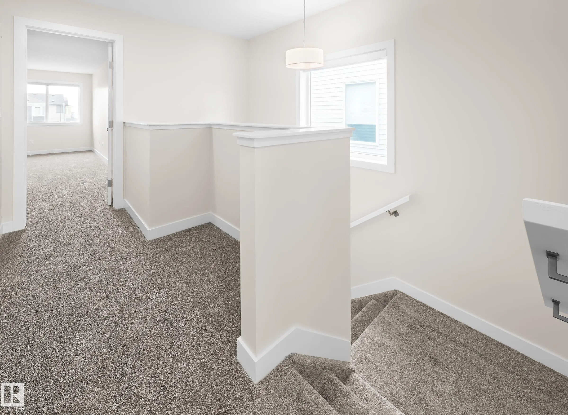 752 Berg Loop