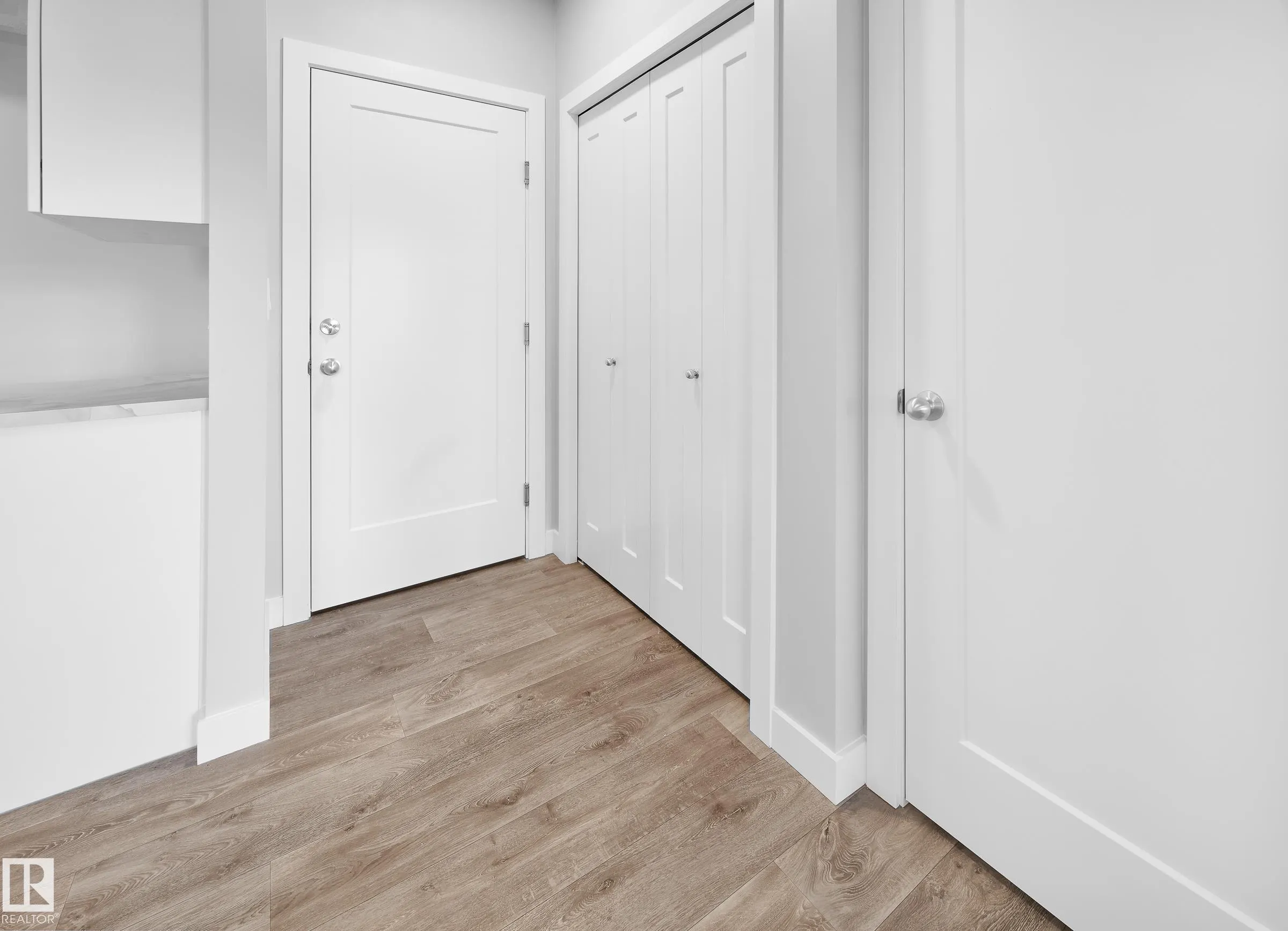 752 Berg Loop