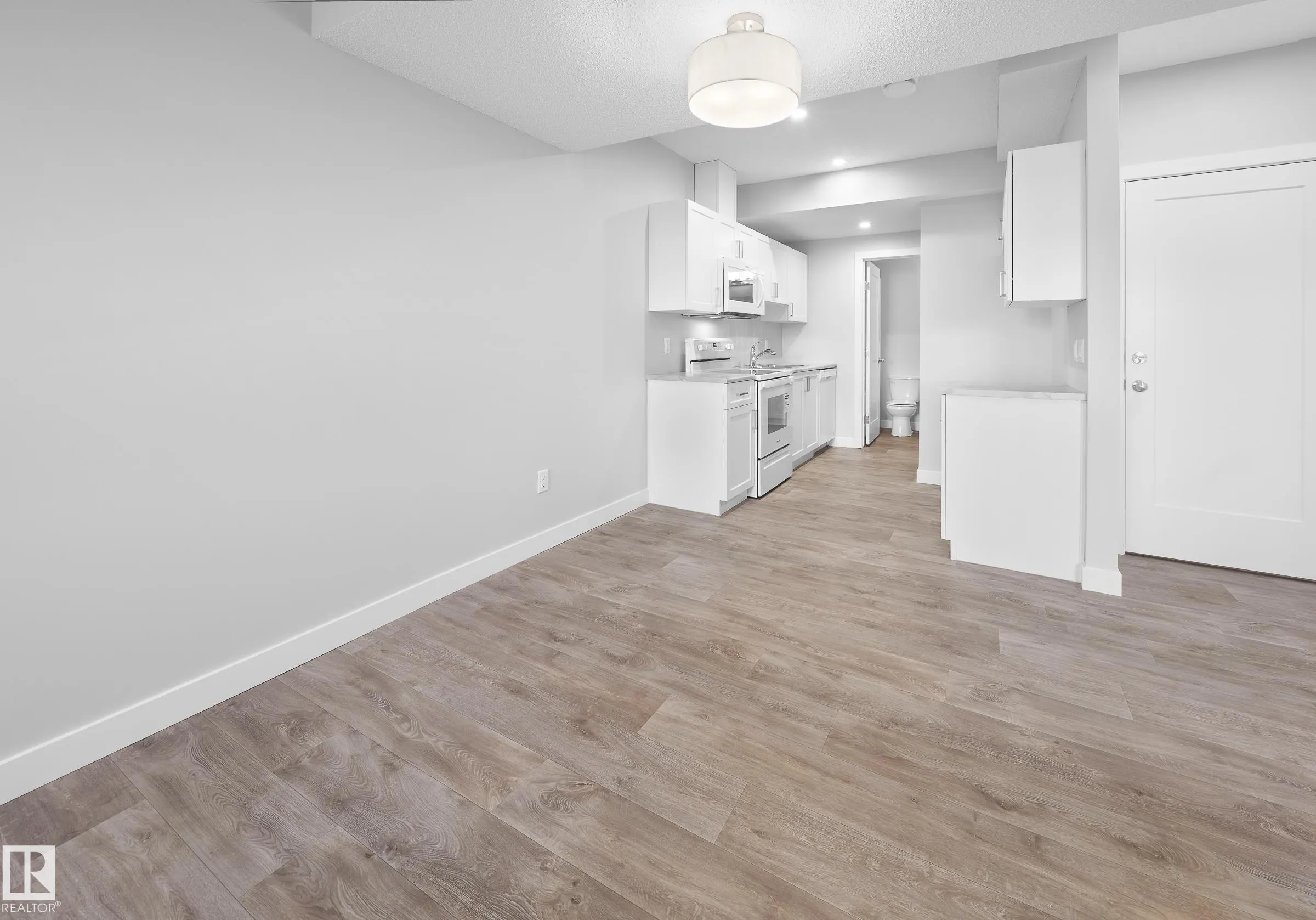 752 Berg Loop