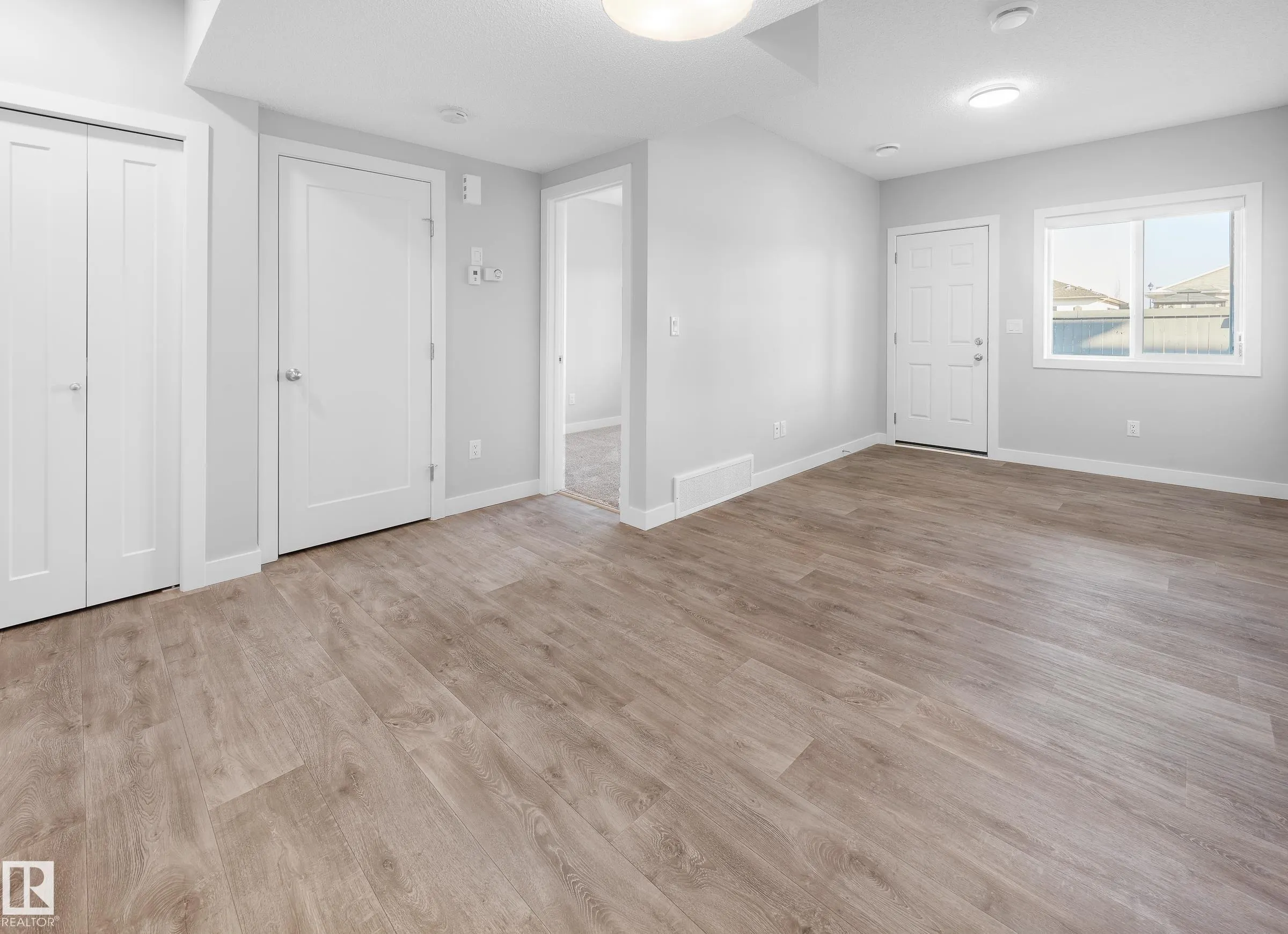 752 Berg Loop