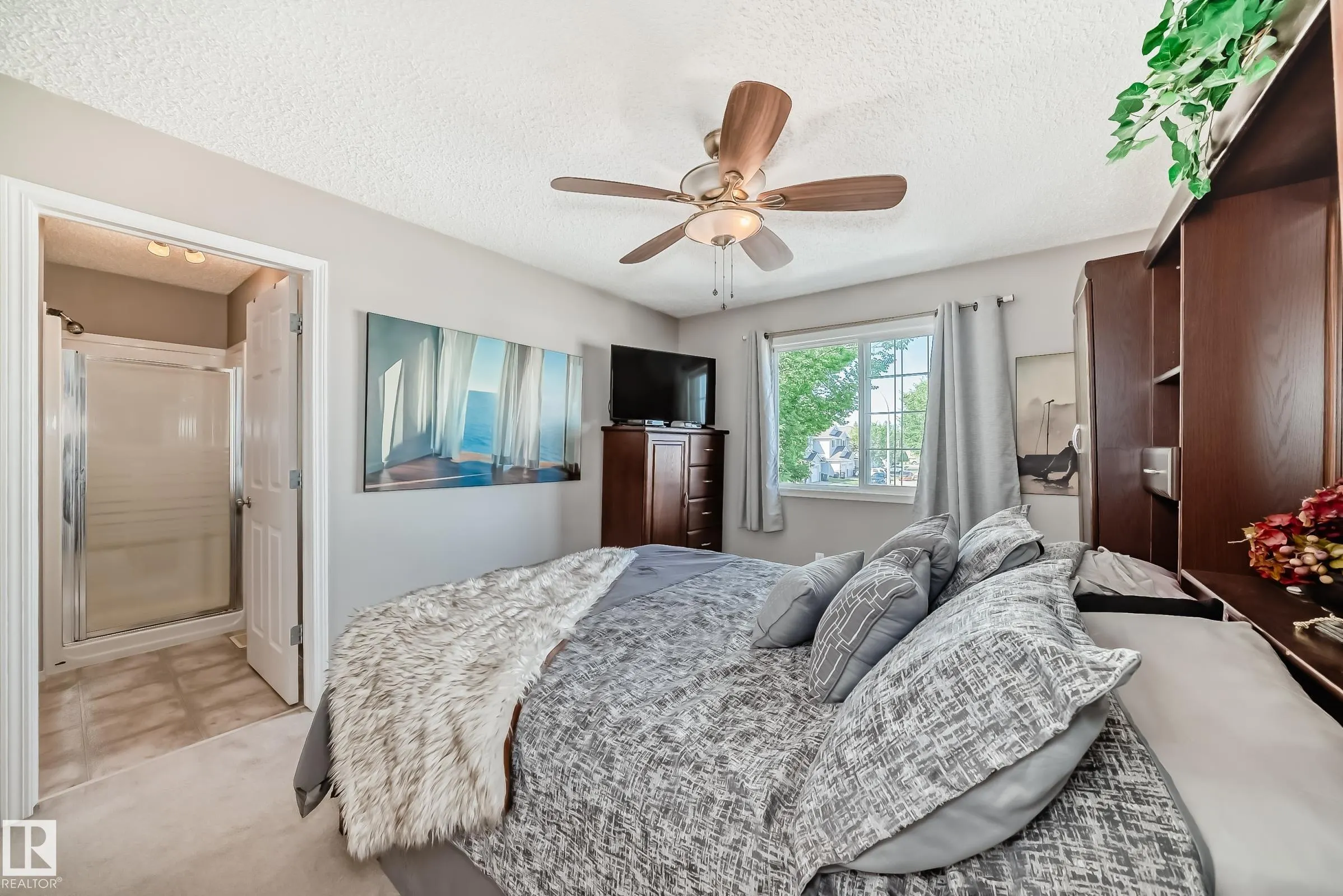 115 CHESTERMERE Drive