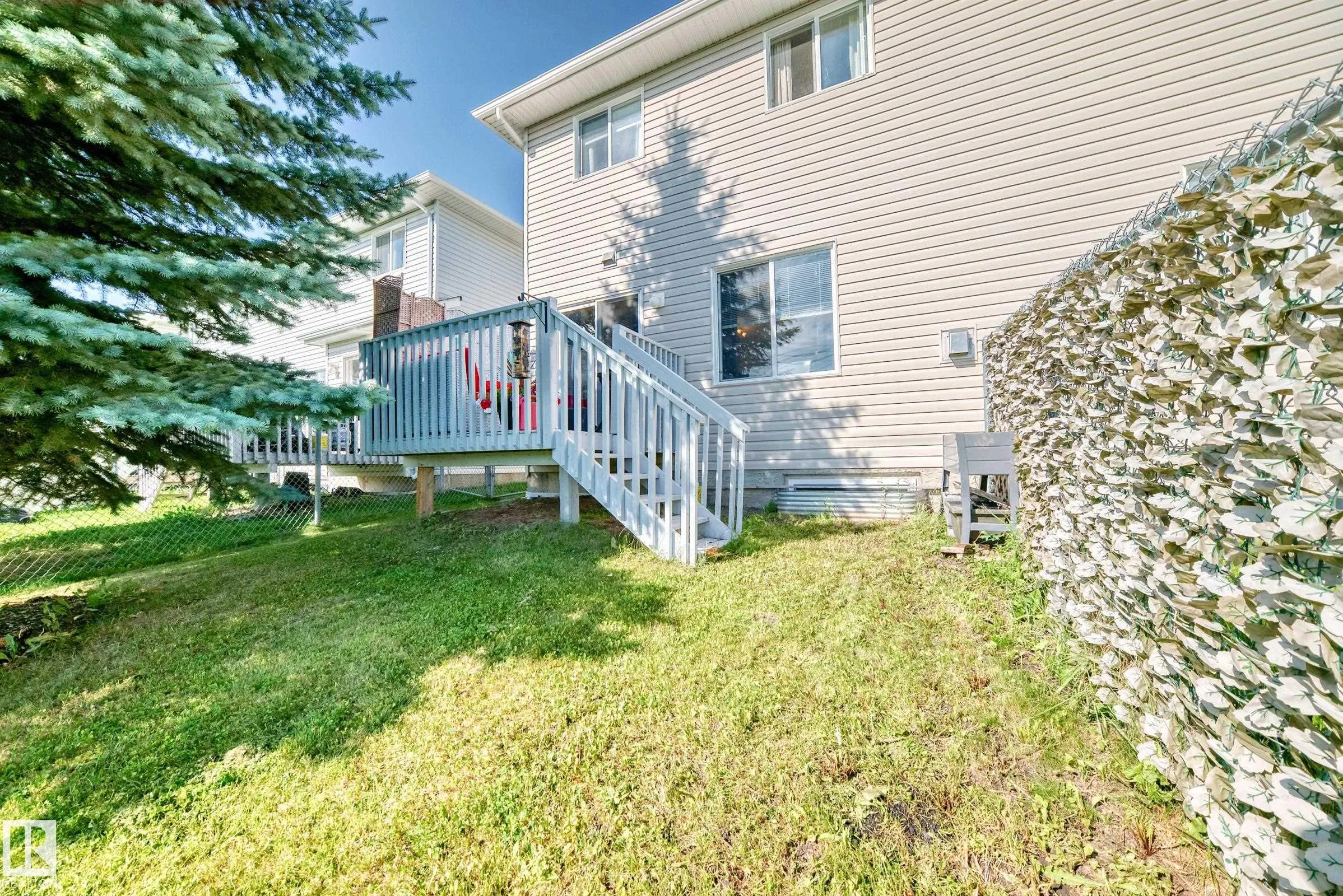 115 CHESTERMERE Drive