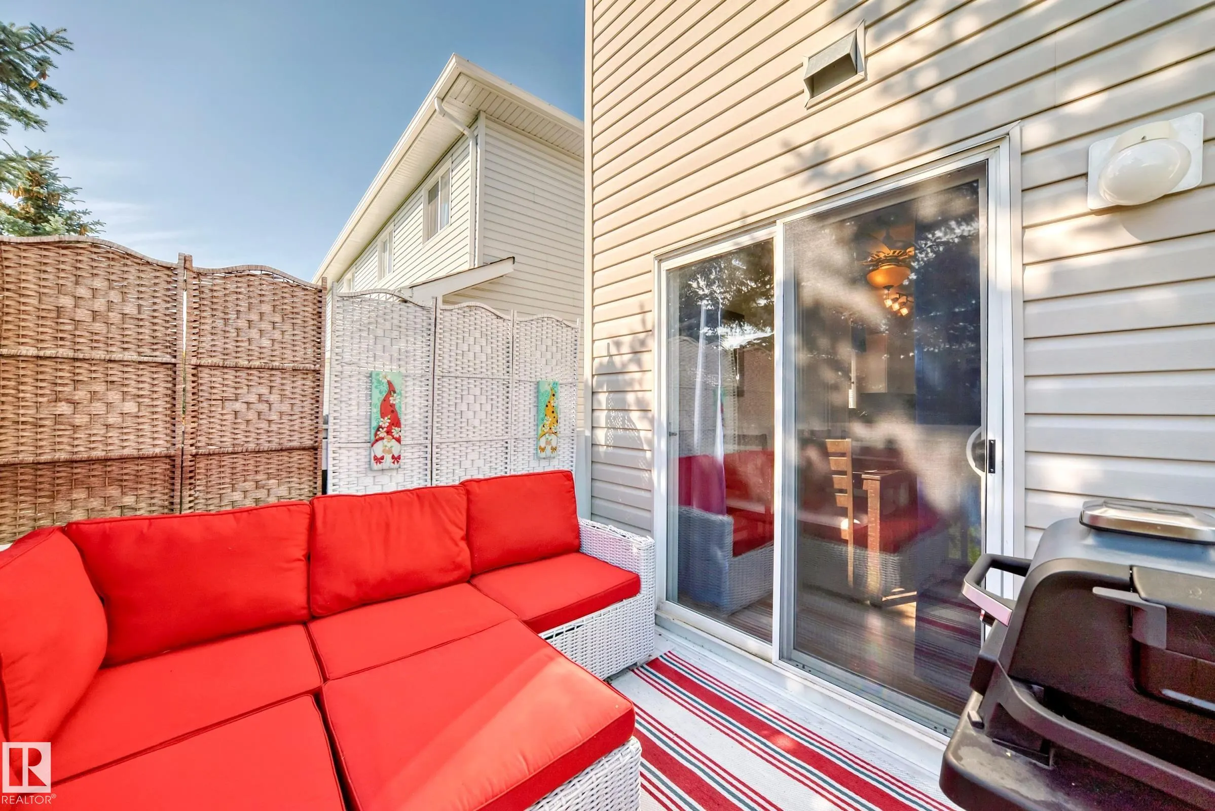 115 CHESTERMERE Drive