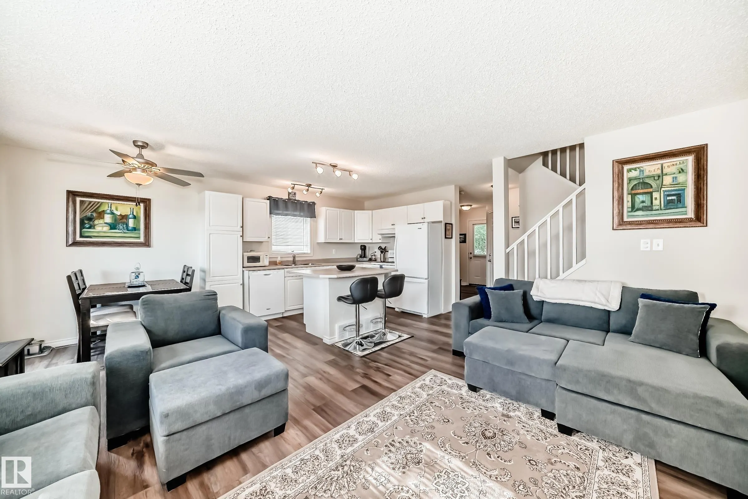 115 CHESTERMERE Drive