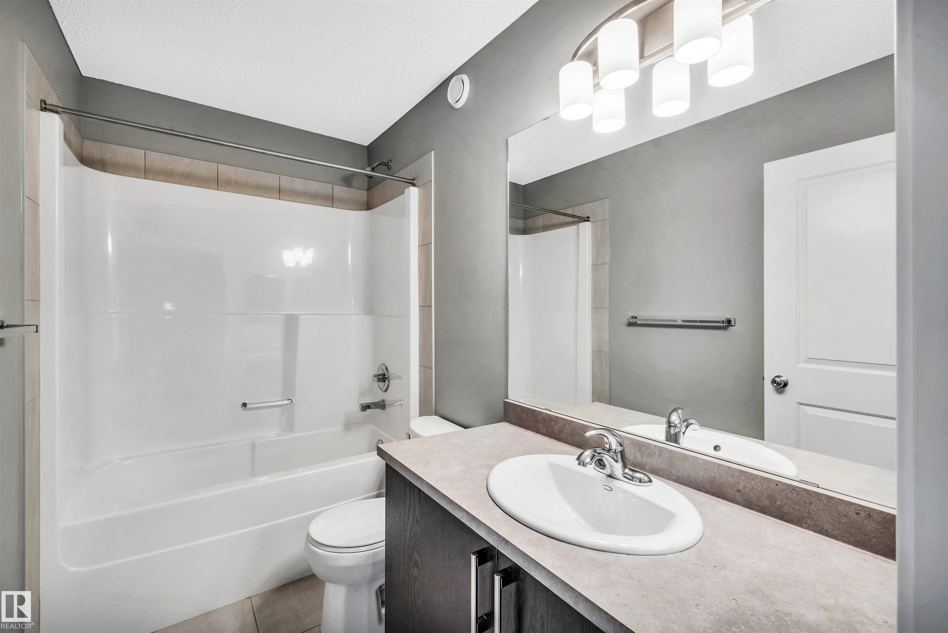 4051 CHAPPELLE Green