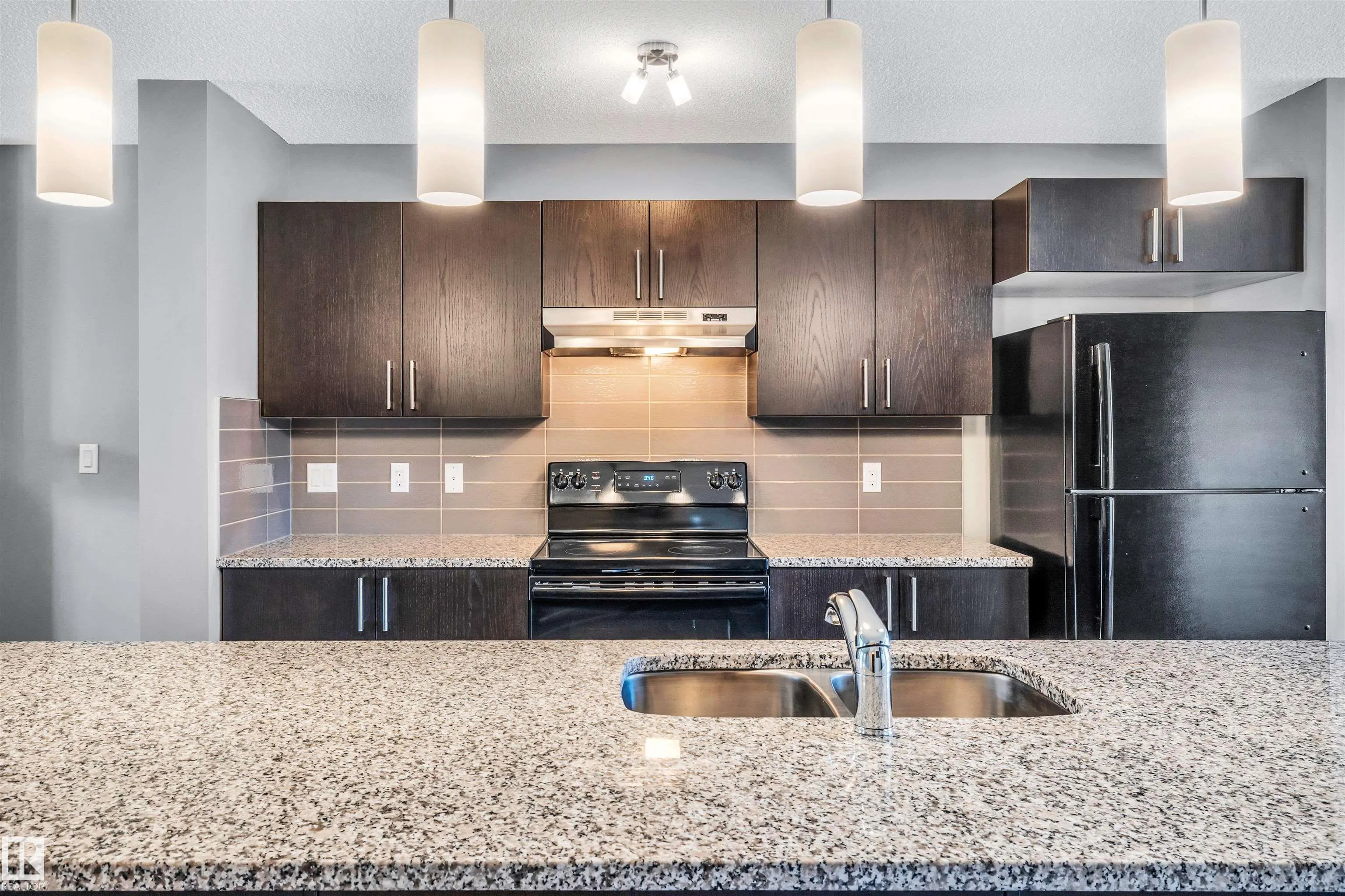 4051 CHAPPELLE Green