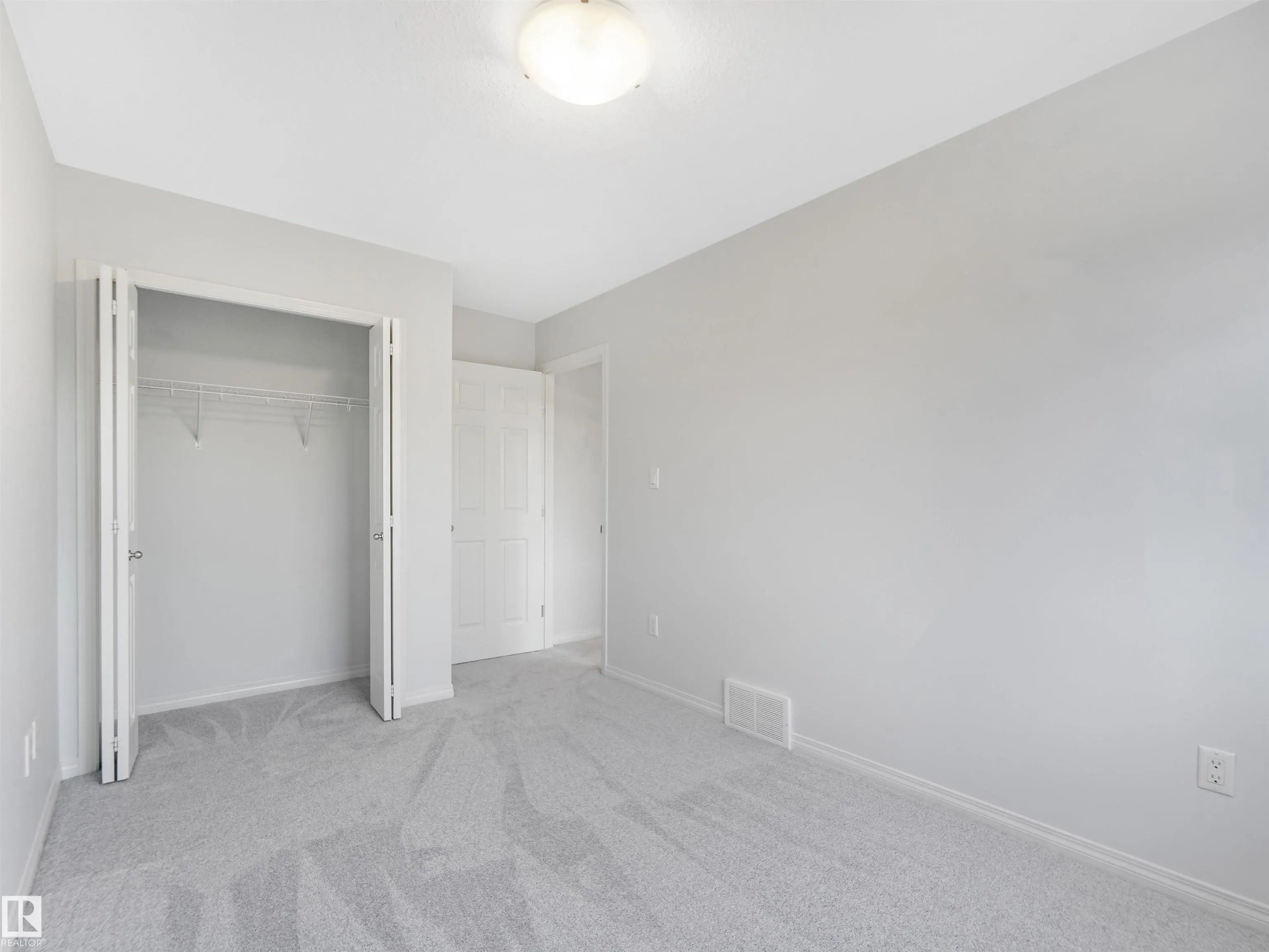 4825 Terwilllegar Common