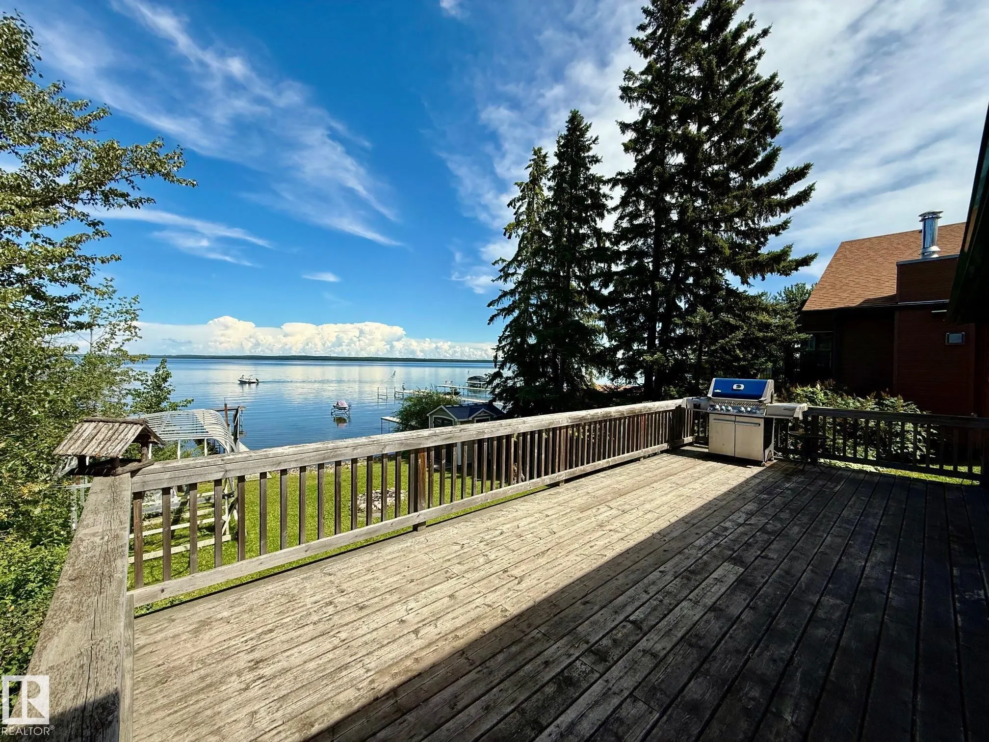 8 Lake Avenue