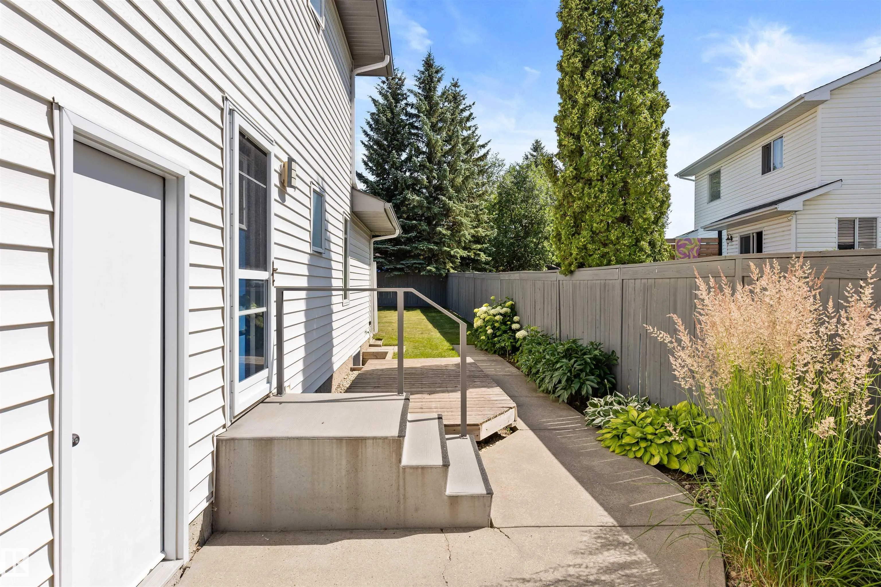 152 HERITAGE Drive
