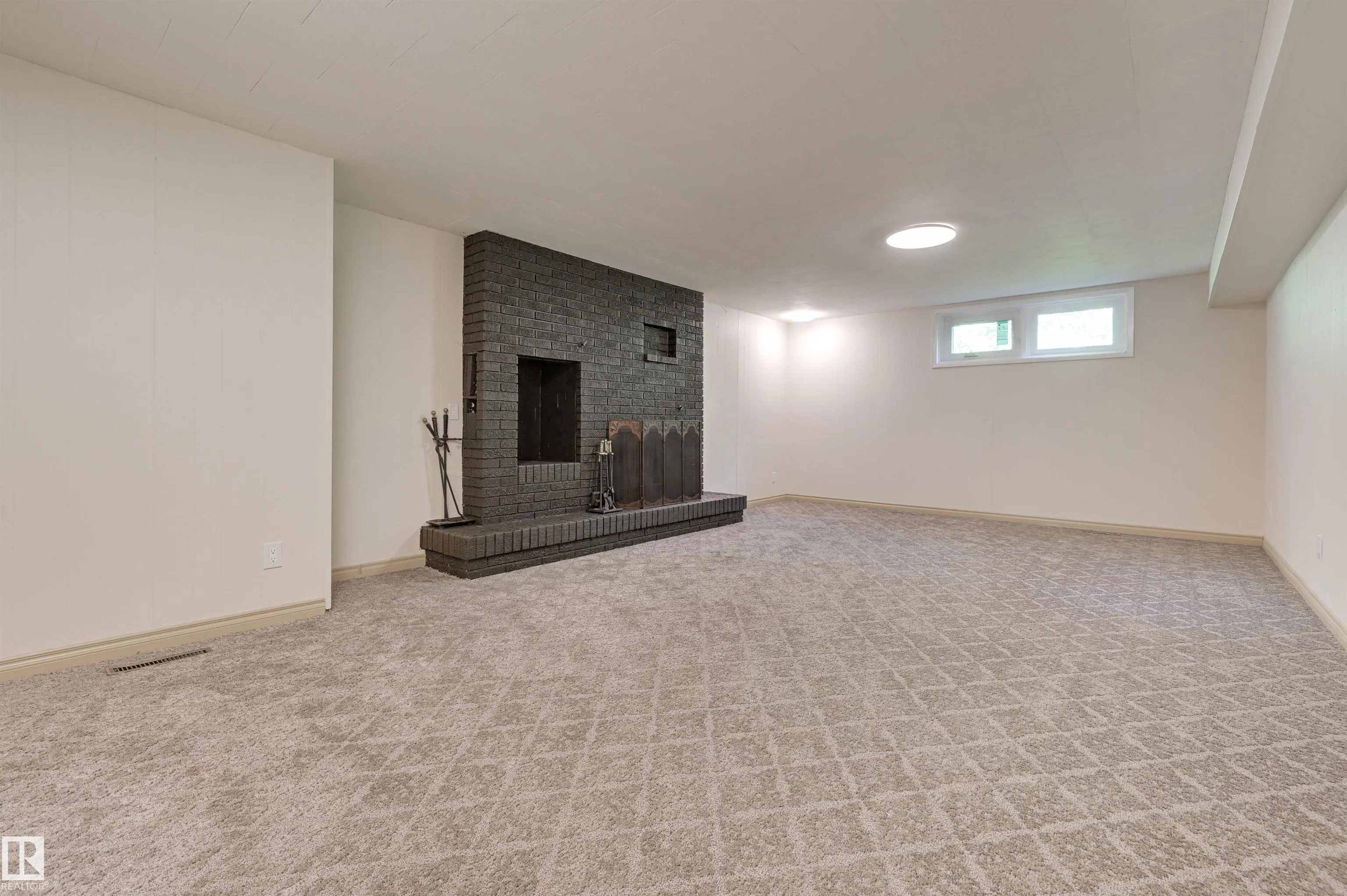 14712 PARK Drive