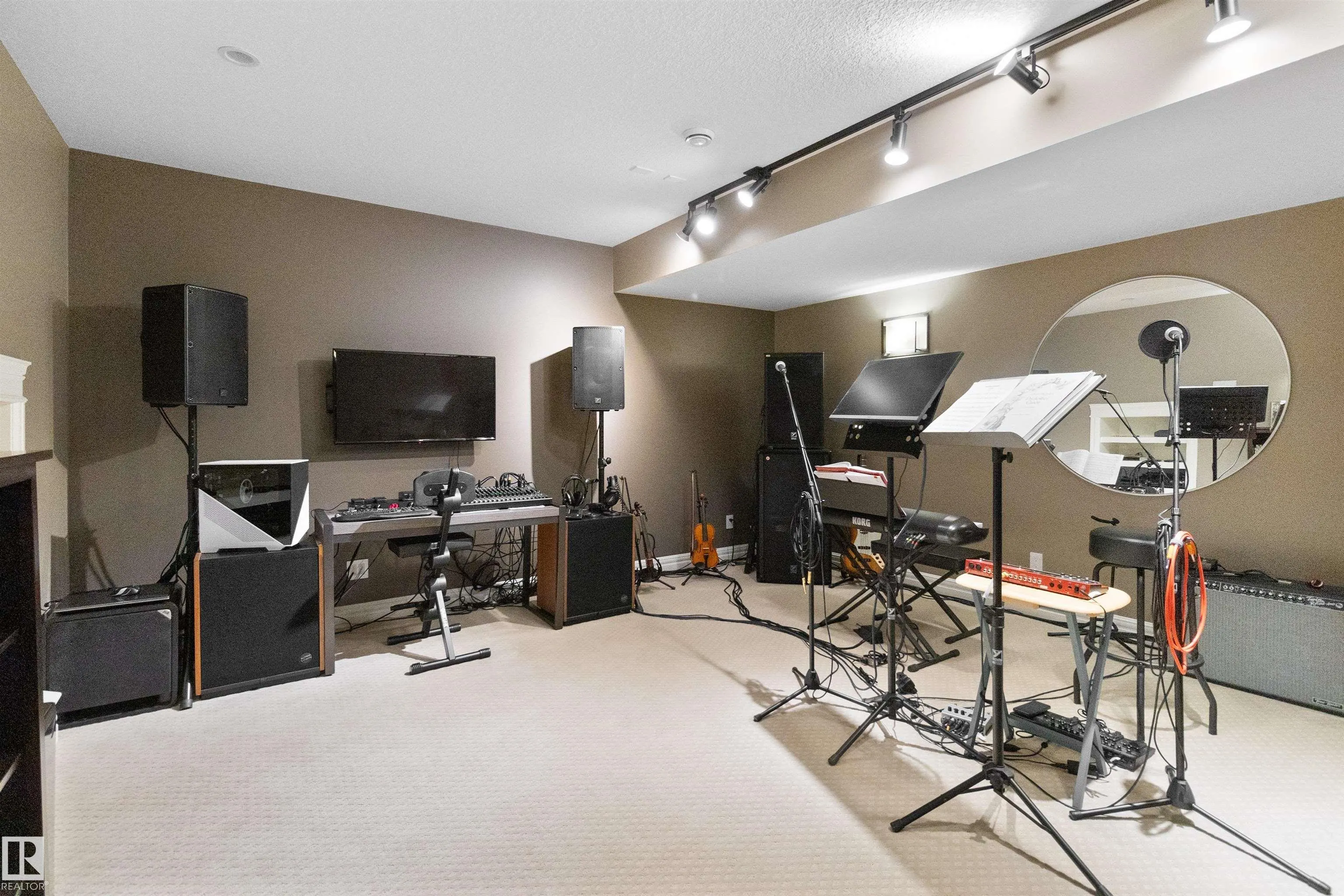 52327 RANGE ROAD 233
