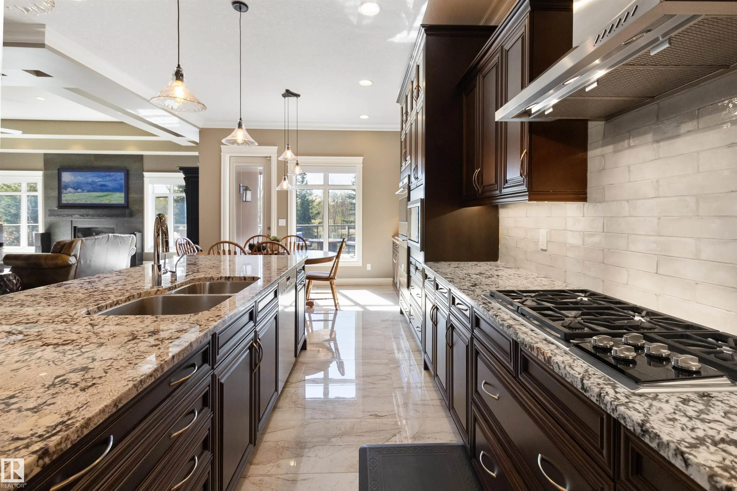 52327 RANGE ROAD 233