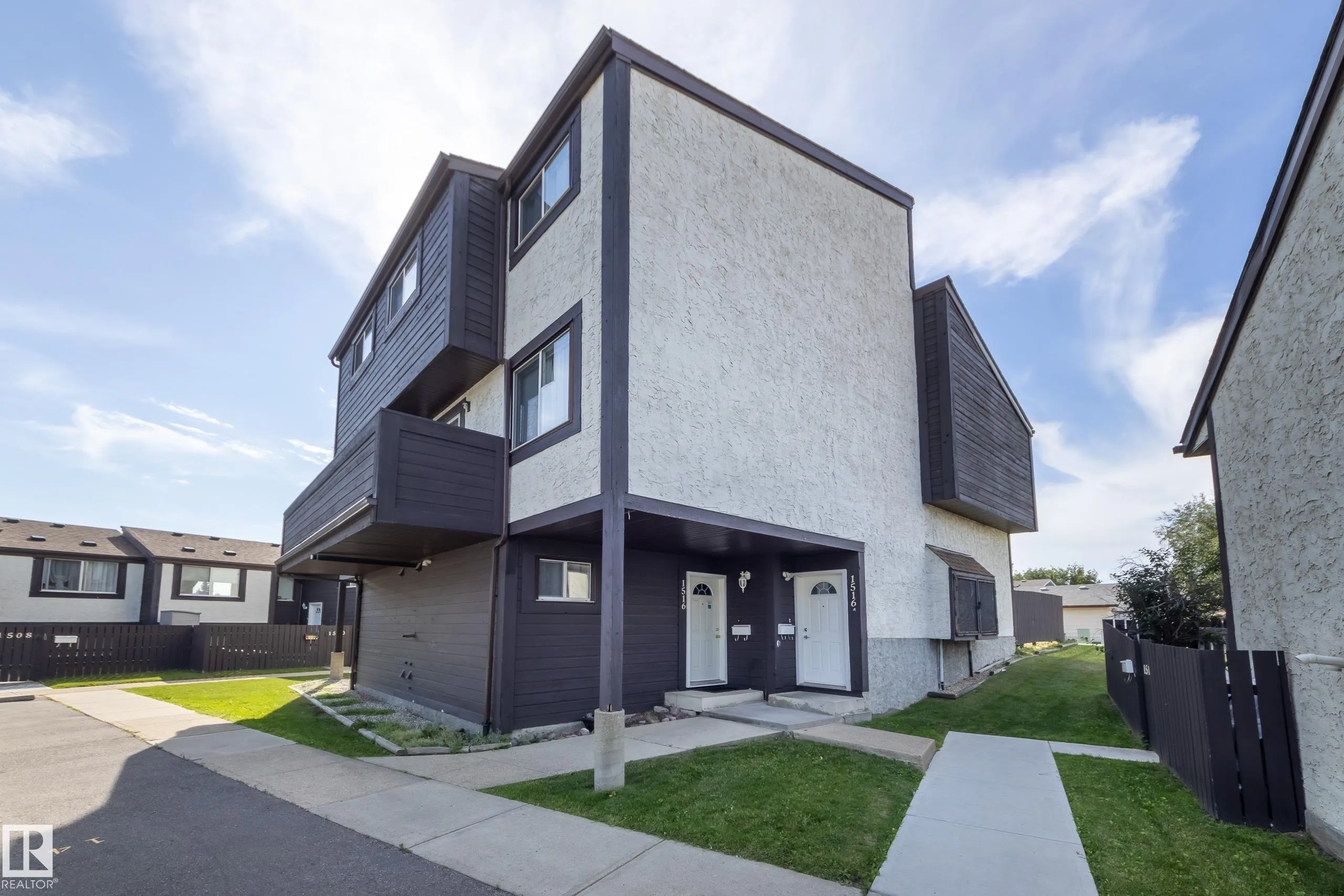 1516A 69 Street