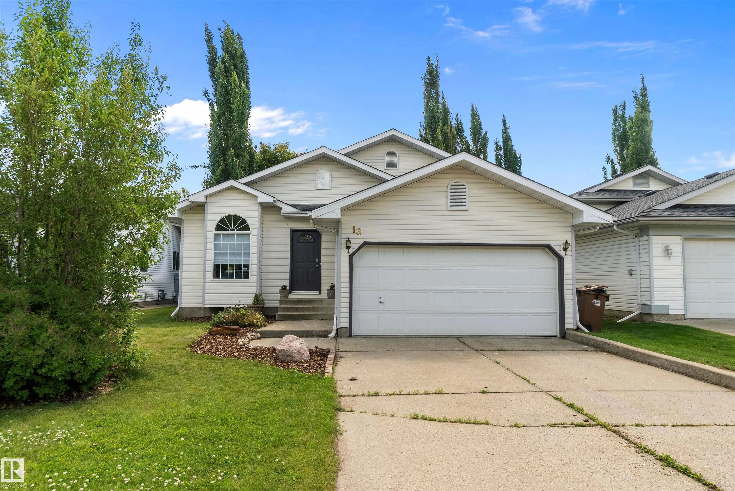18 ORANGEWOOD Place