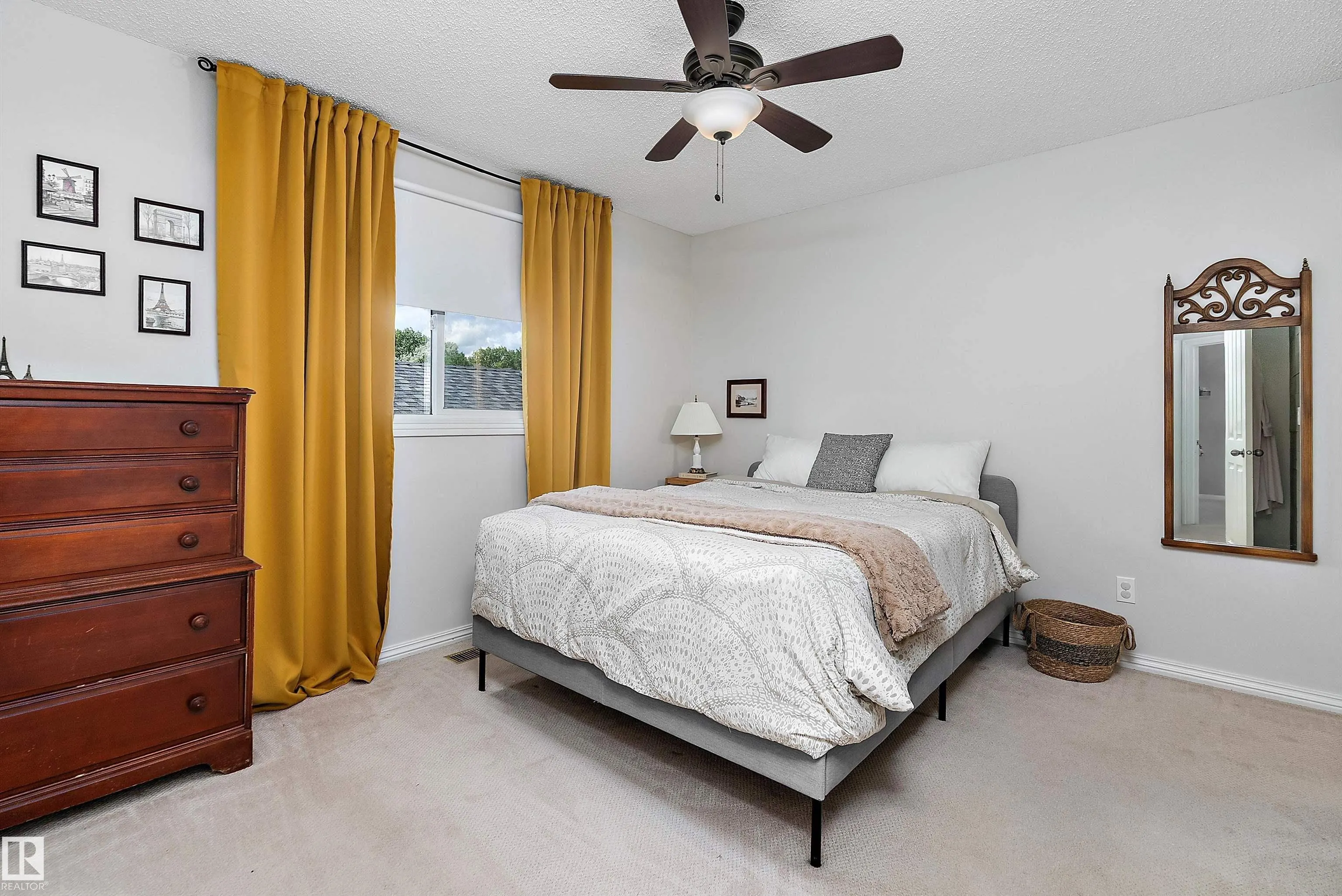 18 ORANGEWOOD Place