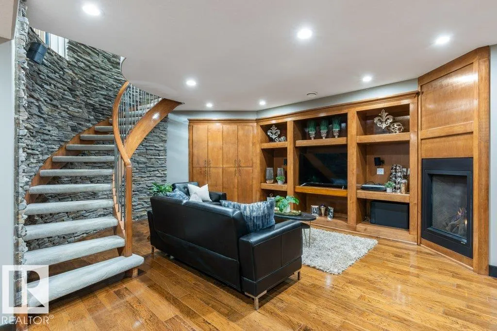 34 KINGSFORD Crescent