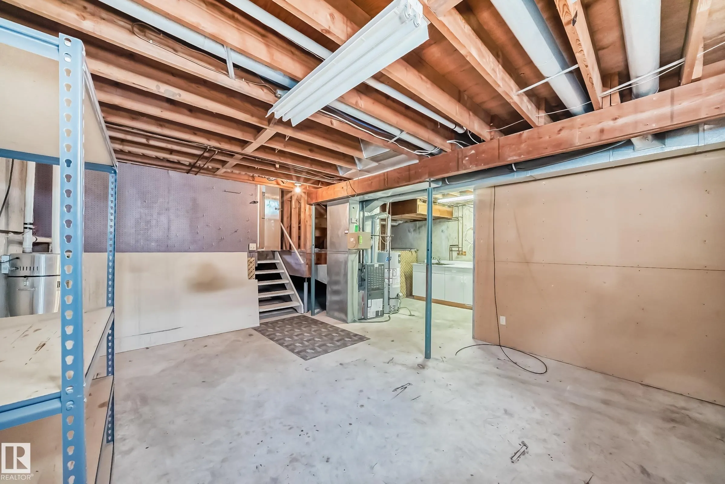 9 WELLINGTON Crescent