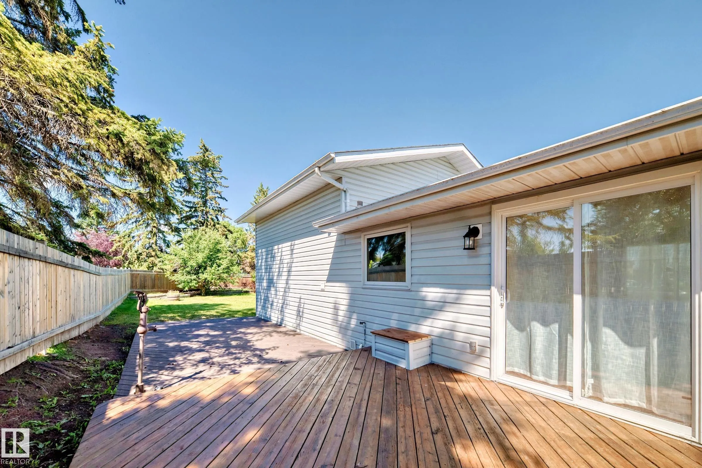 9 WELLINGTON Crescent
