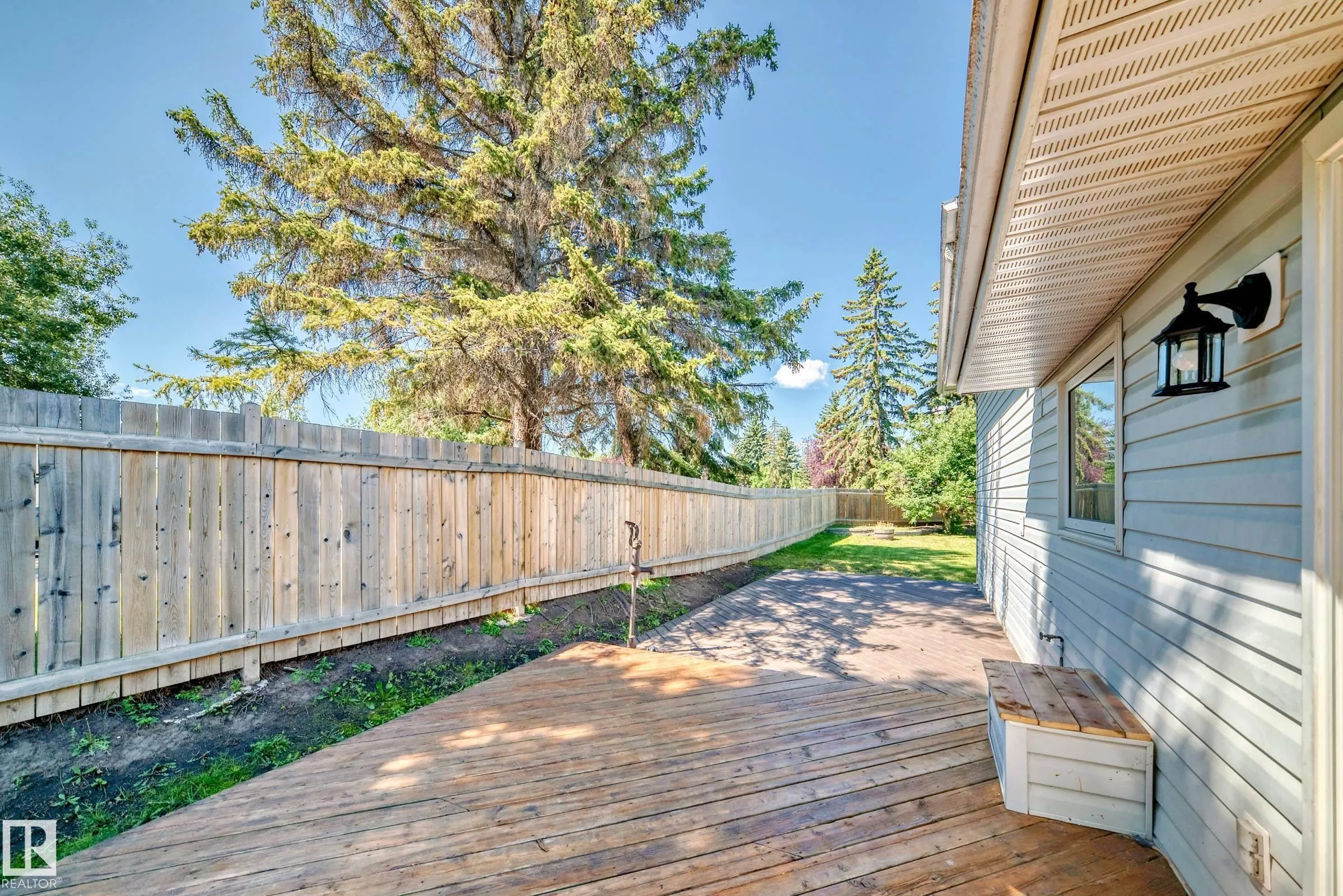 9 WELLINGTON Crescent