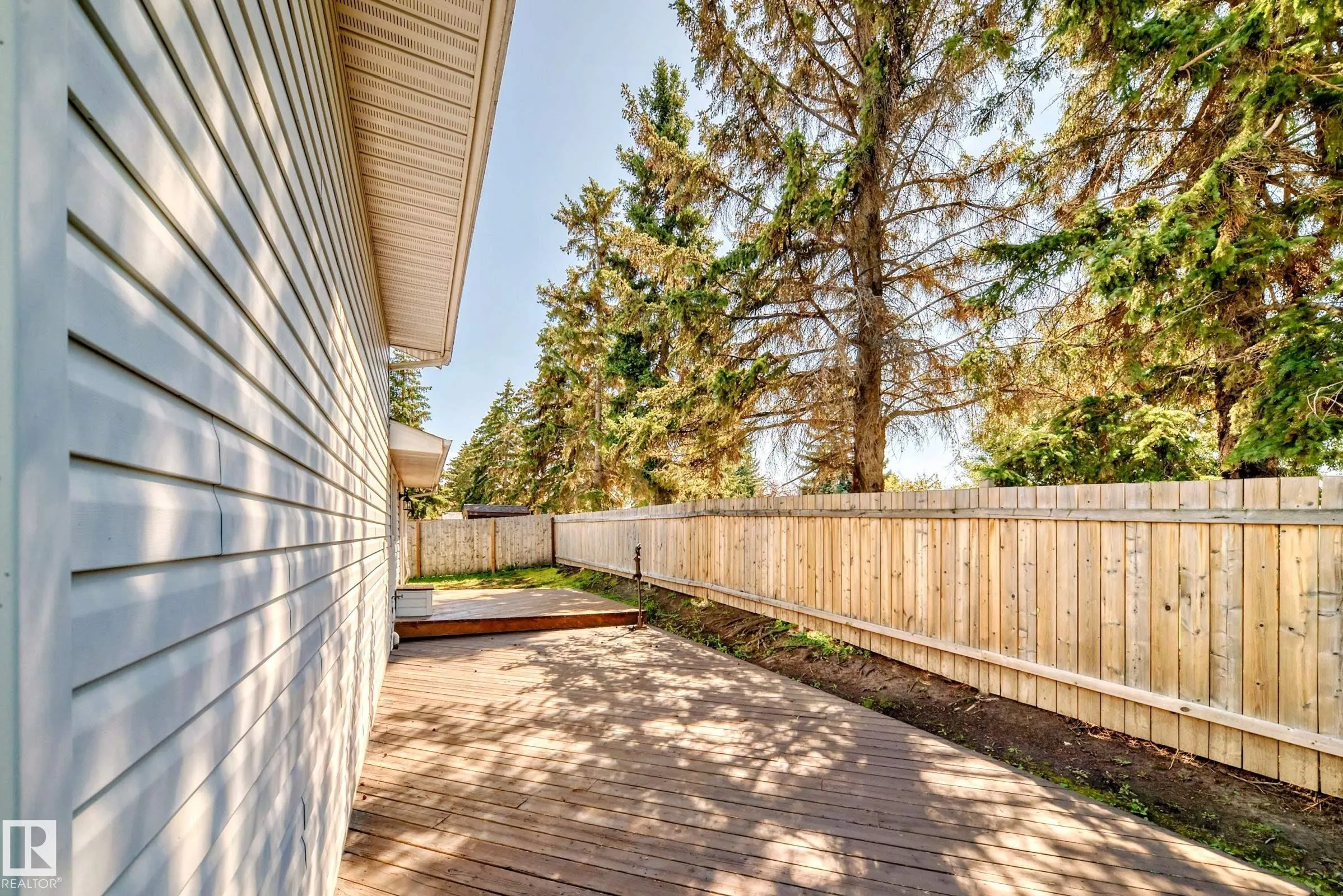 9 WELLINGTON Crescent