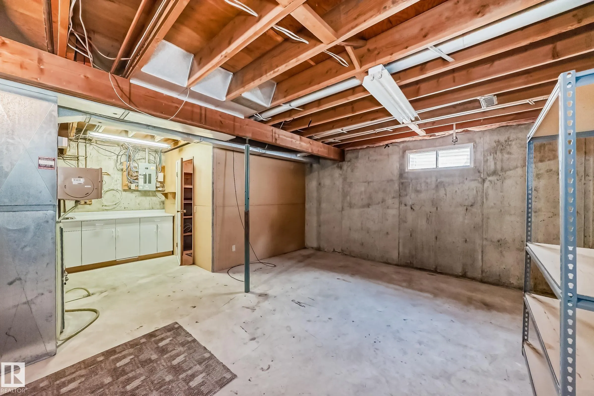 9 WELLINGTON Crescent