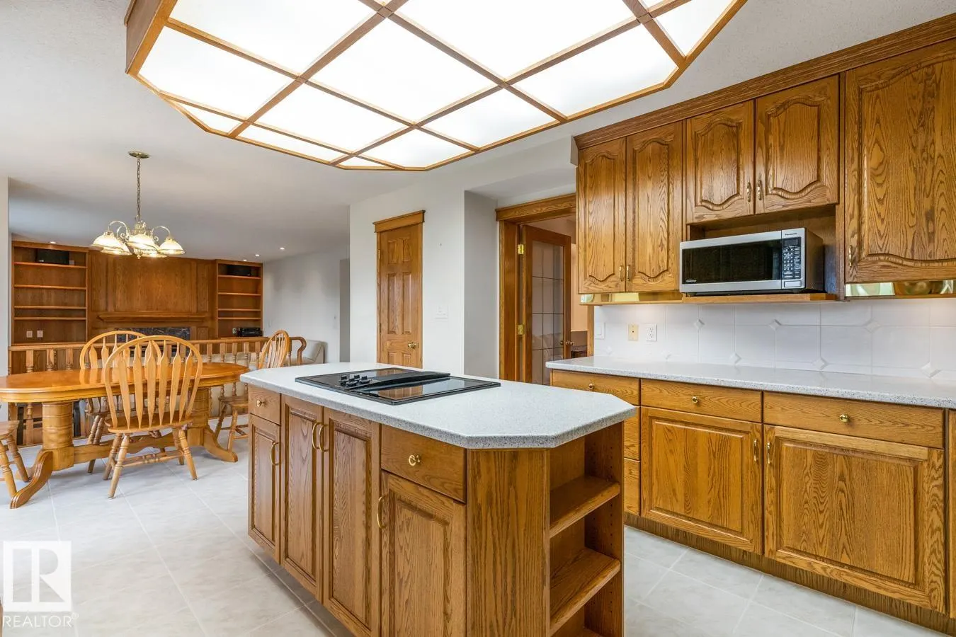 21 RIDGEBAY Place