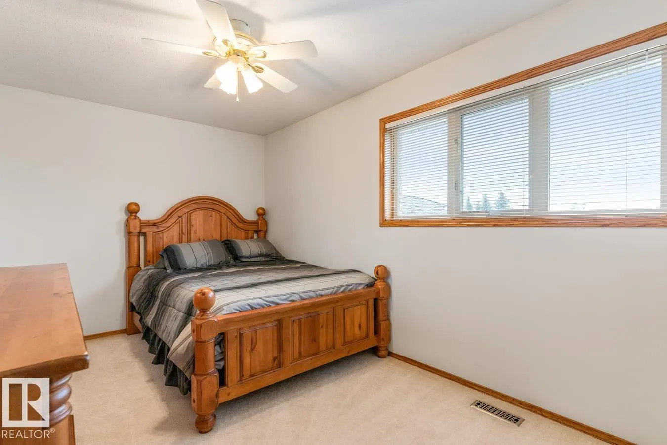 21 RIDGEBAY Place
