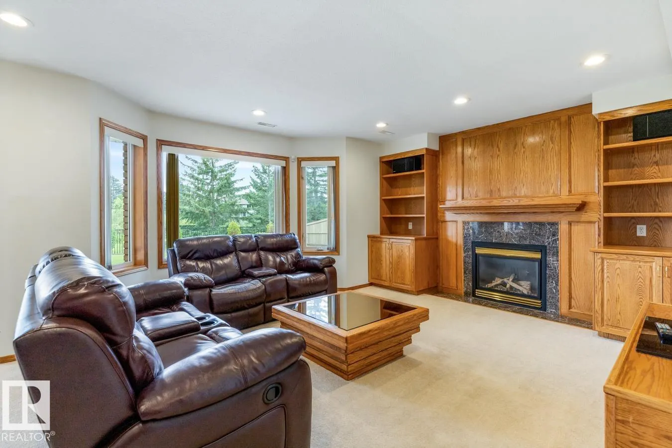 21 RIDGEBAY Place