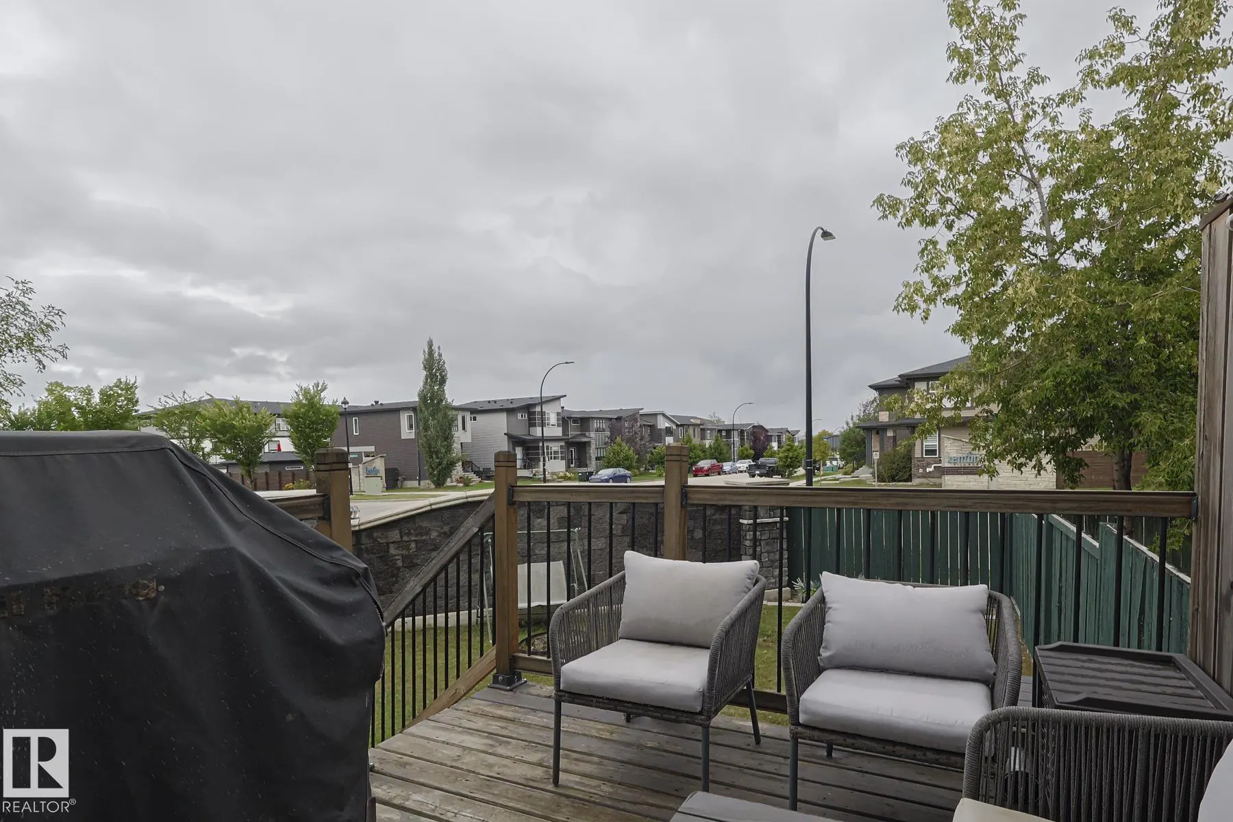 2 VANESSA Avenue