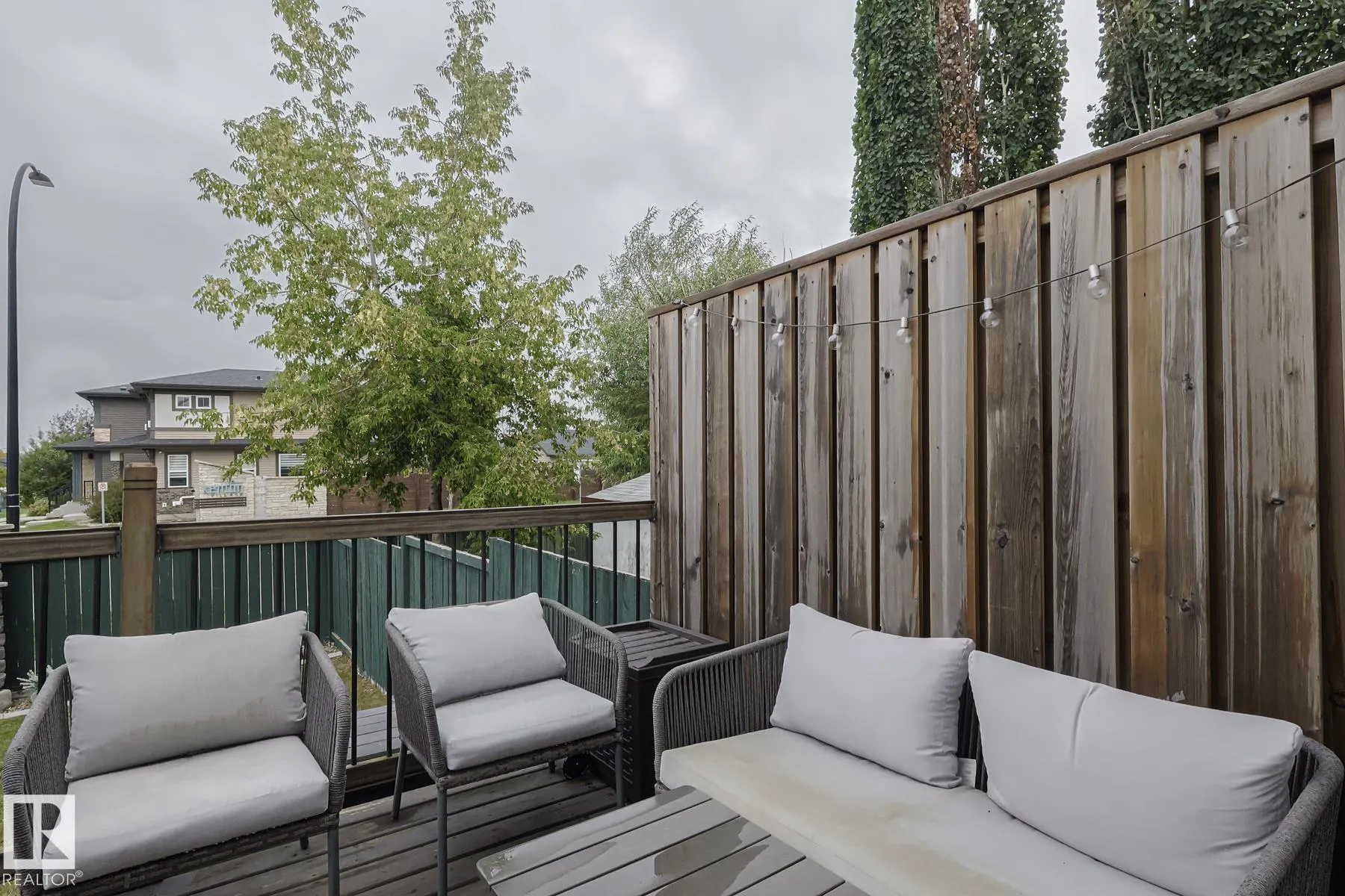2 VANESSA Avenue