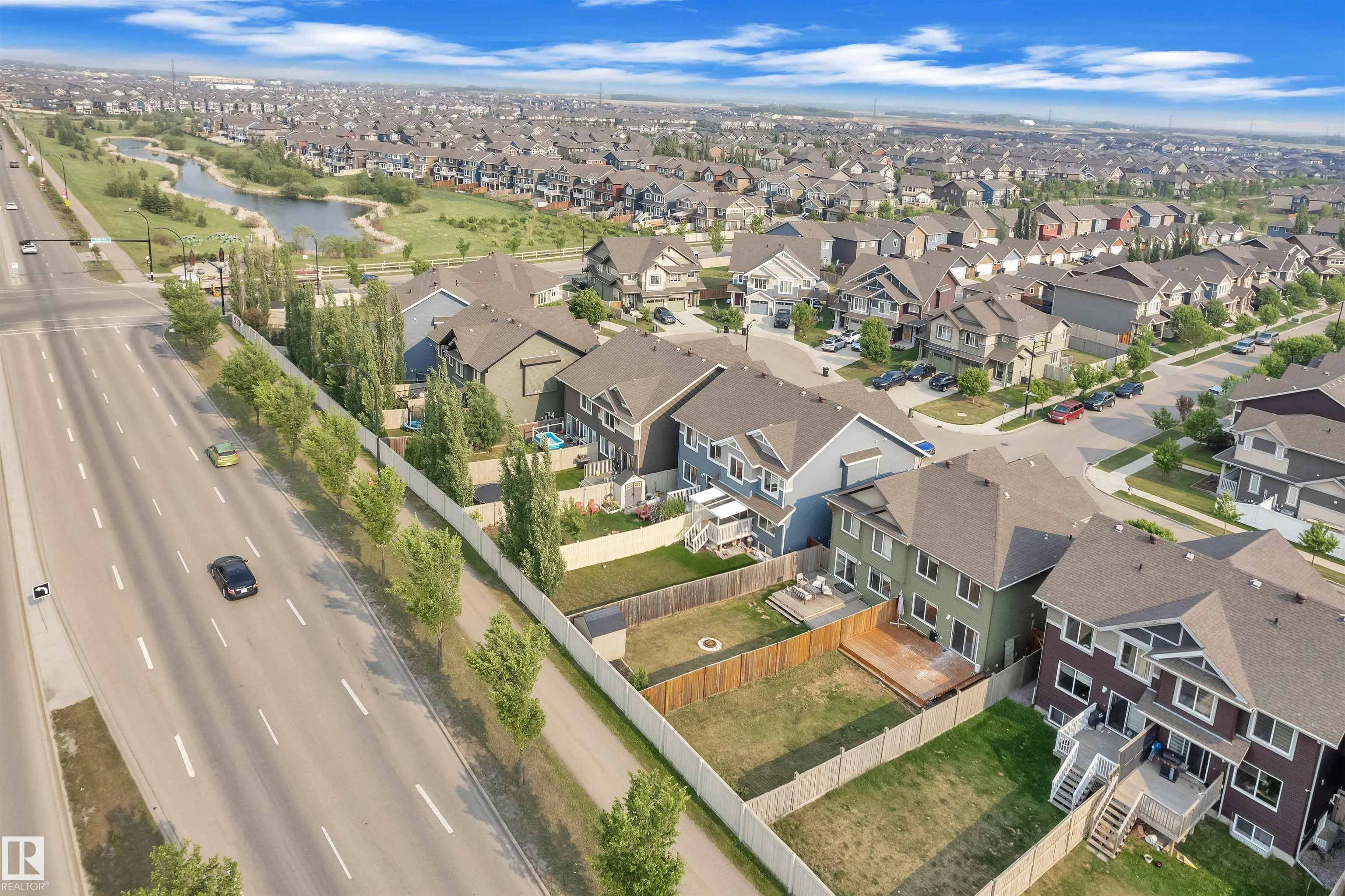 5405 CRABAPPLE Loop
