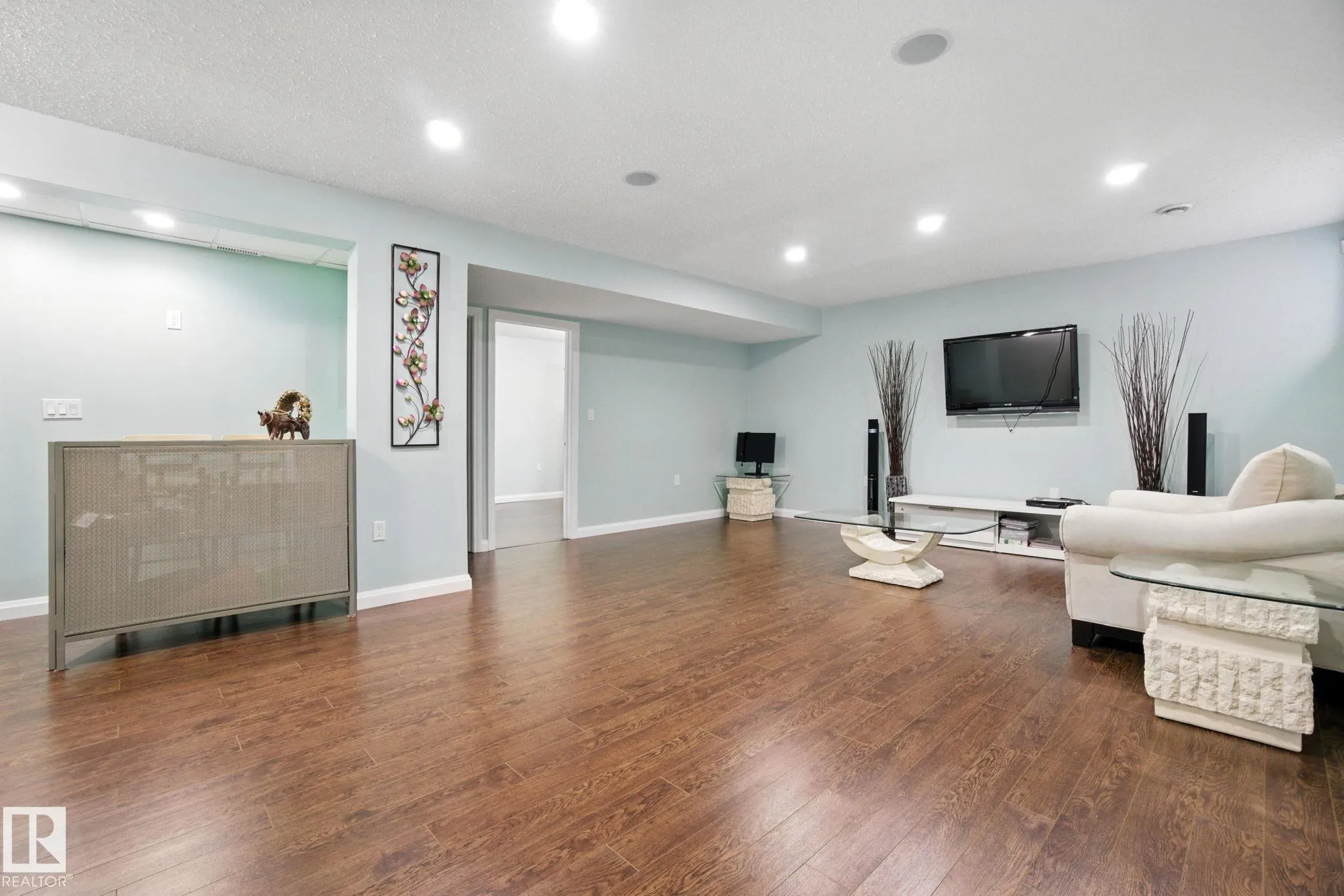 478 AINSLIE Crescent