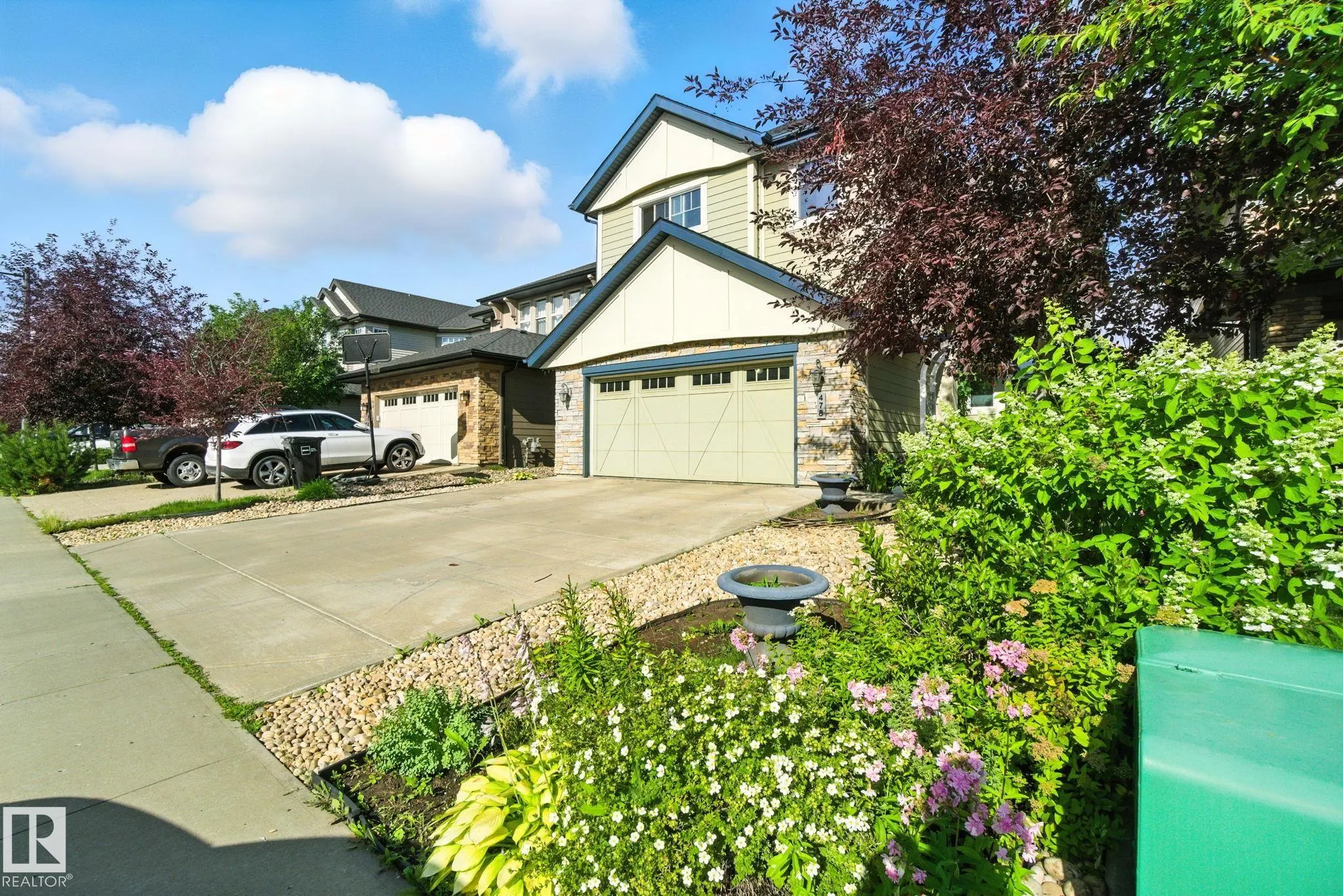 478 AINSLIE Crescent