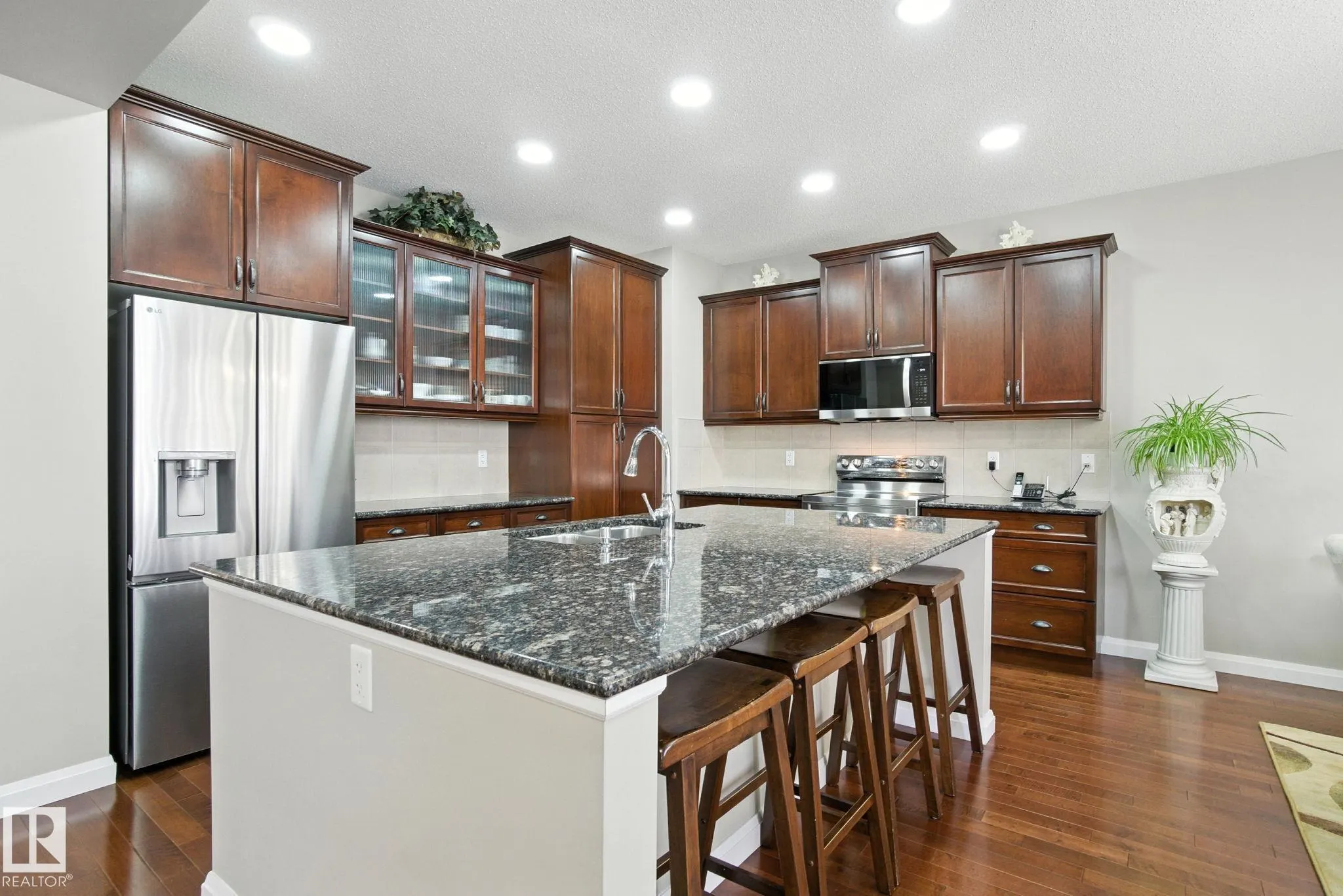 478 AINSLIE Crescent